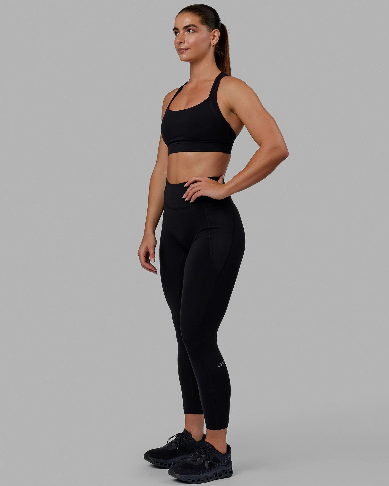 Advance Sports Bra - Black - Image 3