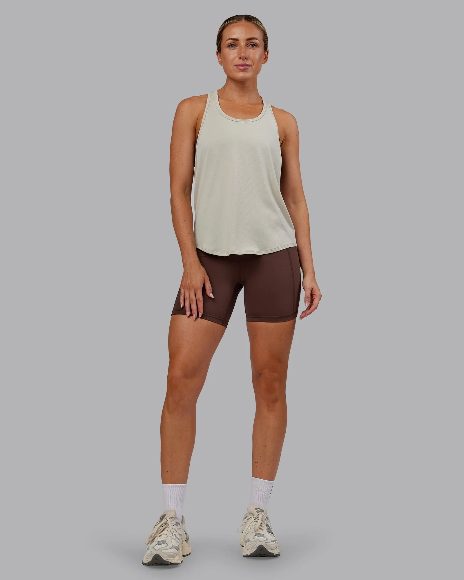 AeroFLX+ Drop Armhole Seamless Tank - Shale Beige/Shale Beige - Image 8