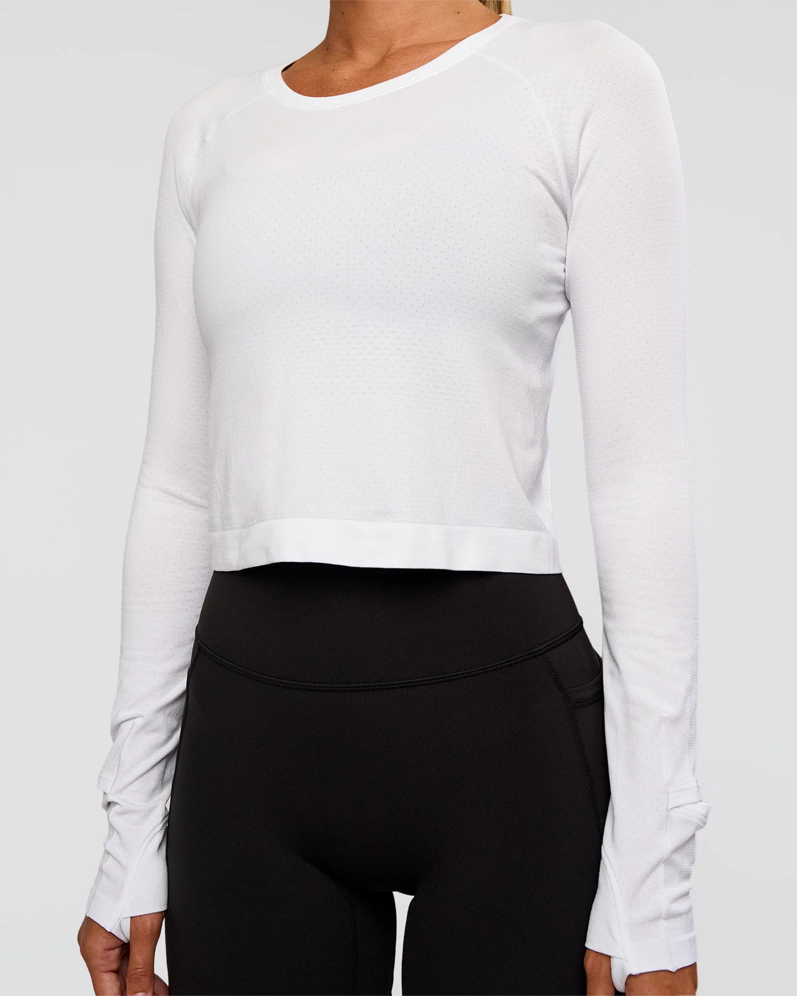 AeroFLX+ Seamless Long Sleeve Skimmer Tee - White/White - Image 9