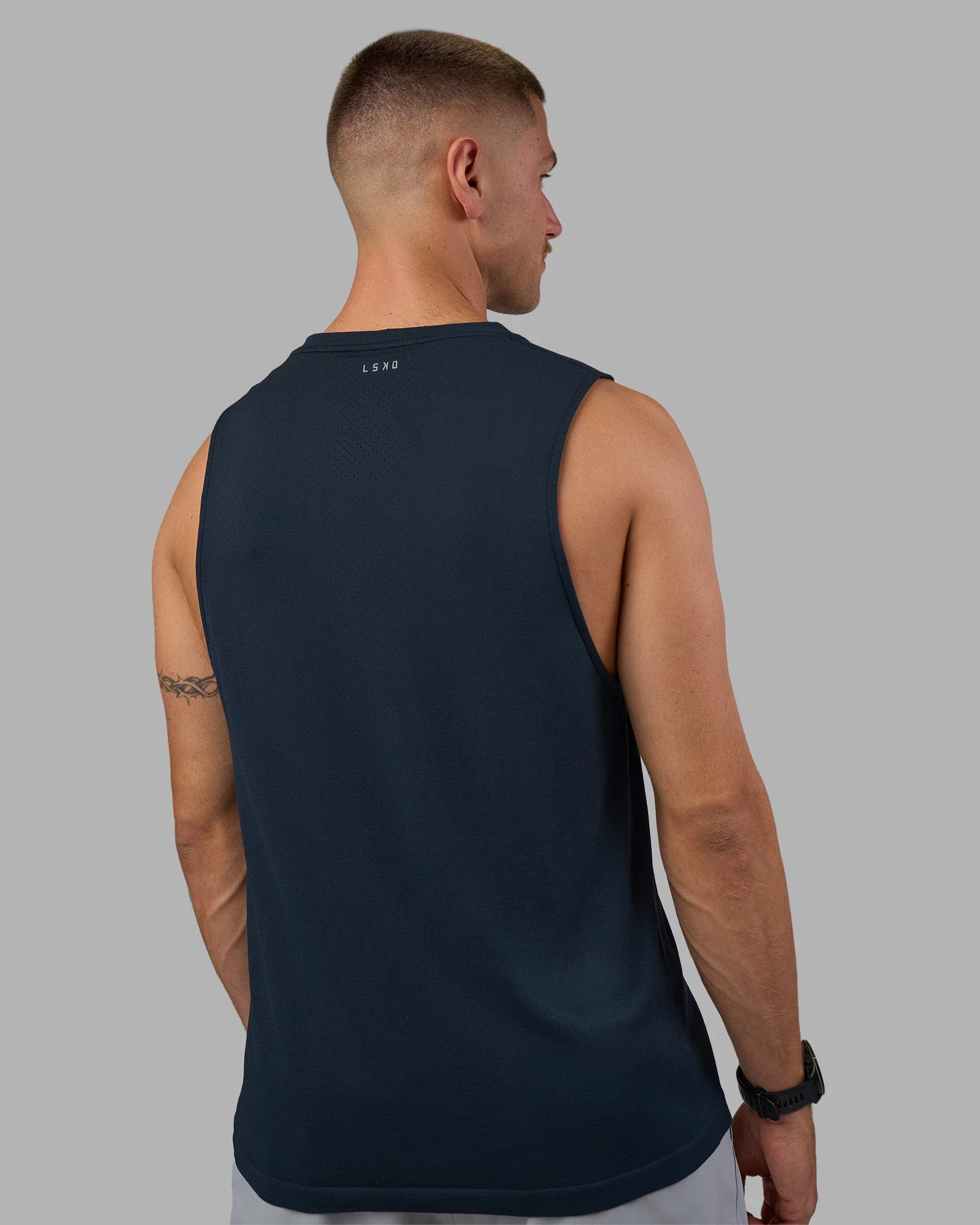 AeroFLX+ Seamless Muscle Tank - Navy/Navy - Image 4