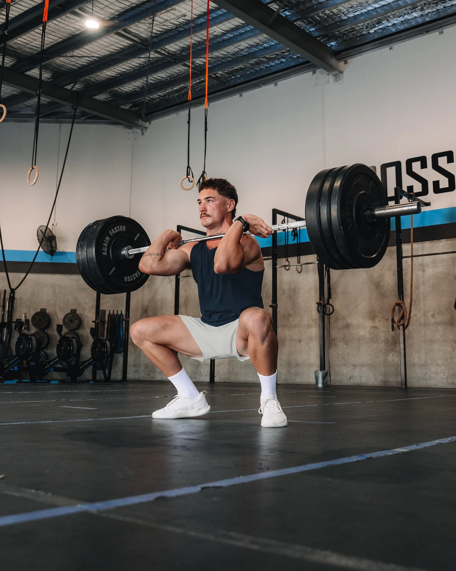 AeroFLX+ Seamless Tank - Navy/Navy - Image 10
