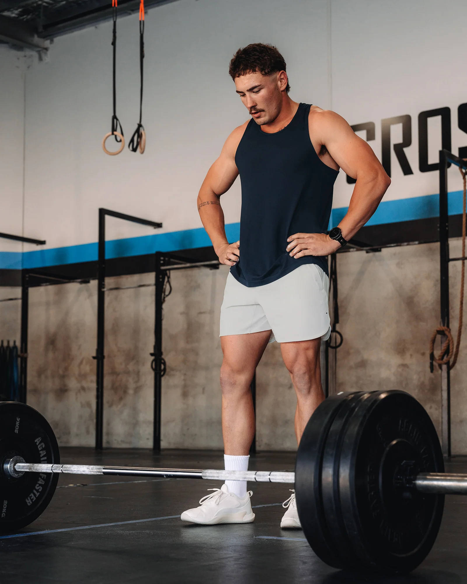 AeroFLX+ Seamless Tank - Navy/Navy - Image 7