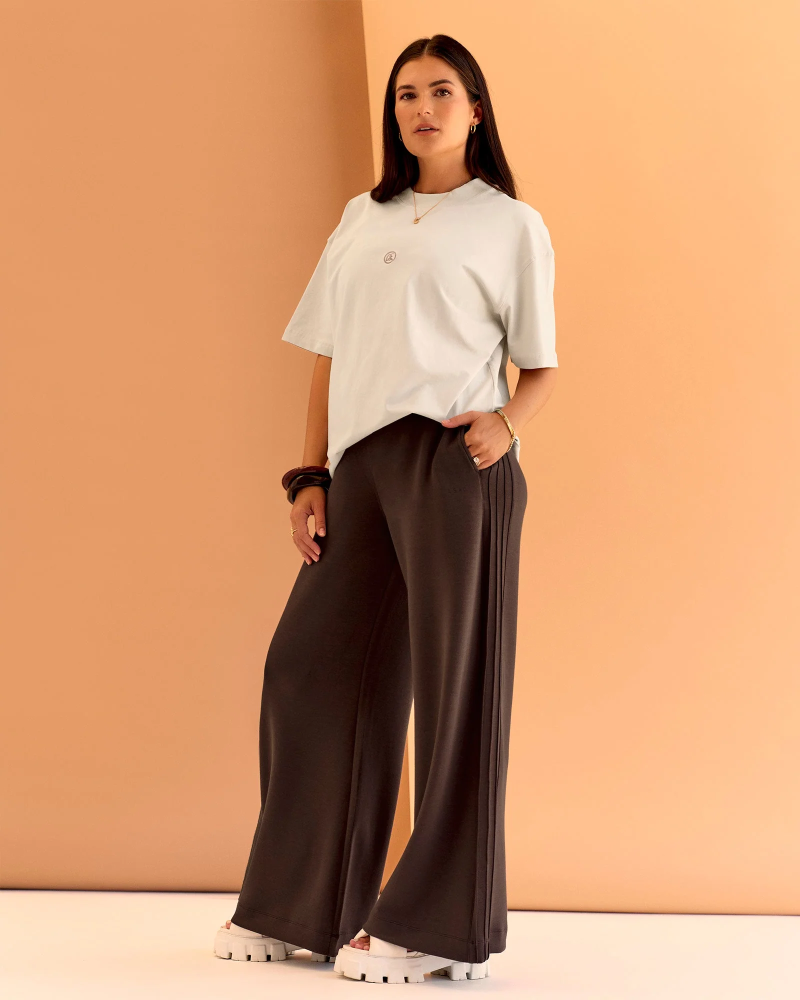 CF Elevate SoftTouch Pintuck Wide Leg Pant - Hot Chocolate - Image 6