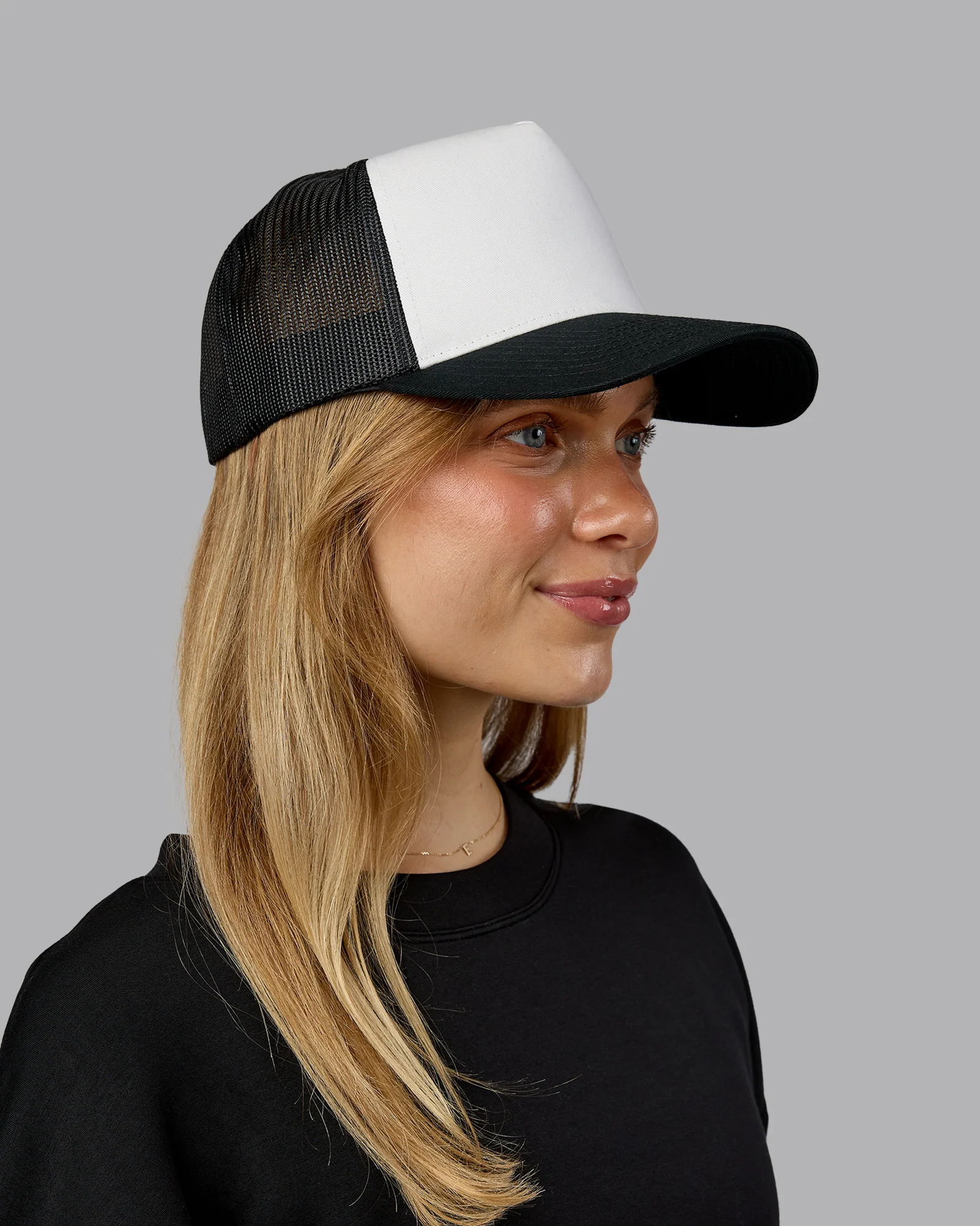 Easy Trucker Cap - Black-White - Image 5