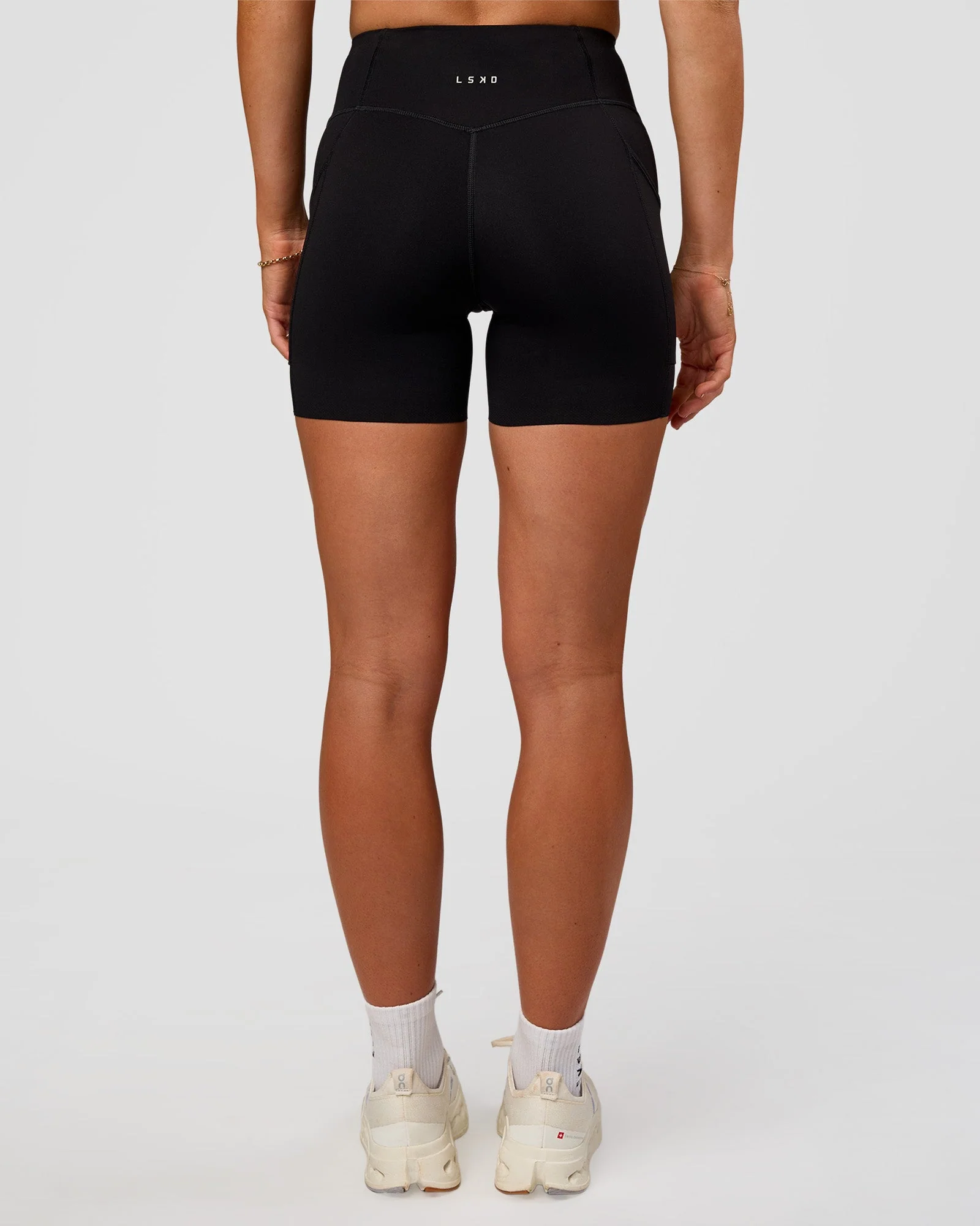 Elite Run High-Rise 5" Short Pockets - Black - Image 9