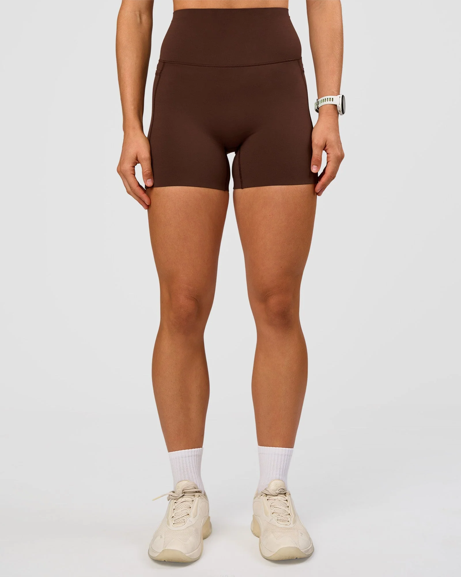 Elixir Ultra High-Rise 4" Short Pockets - Hot Chocolate - Image 3