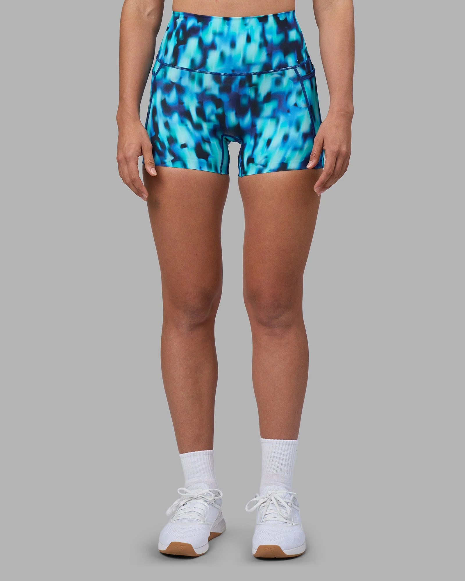 Elixir Ultra High-Rise 4" Short Pockets - Luminous