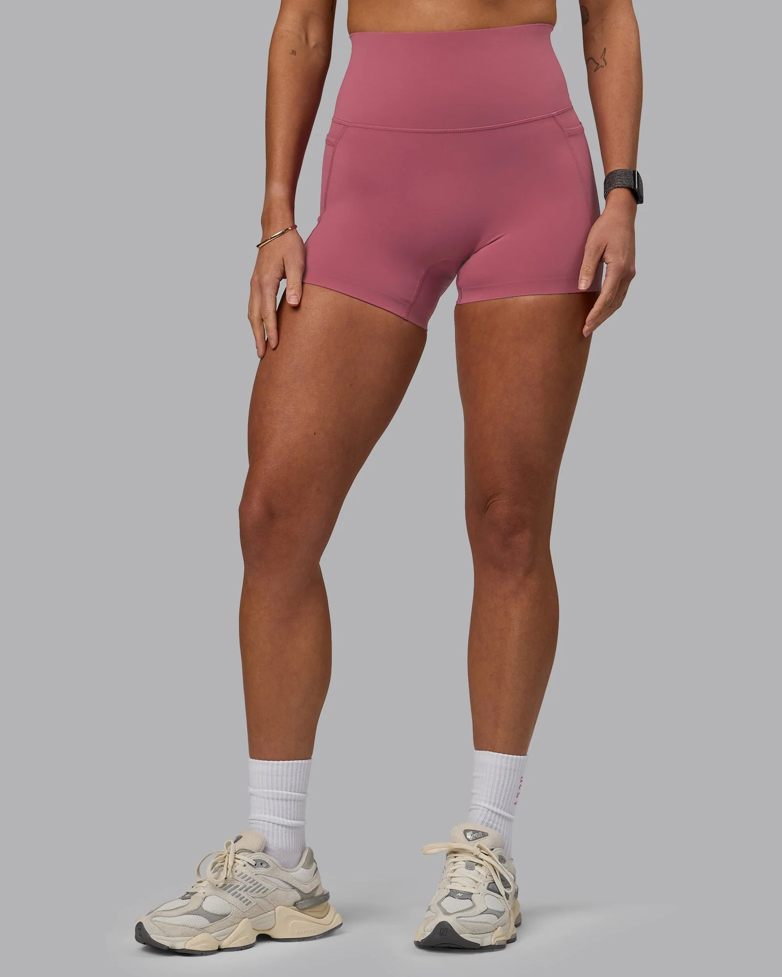 Elixir Ultra High-Rise 4" Short Pockets - Mauve Haze - Image 7