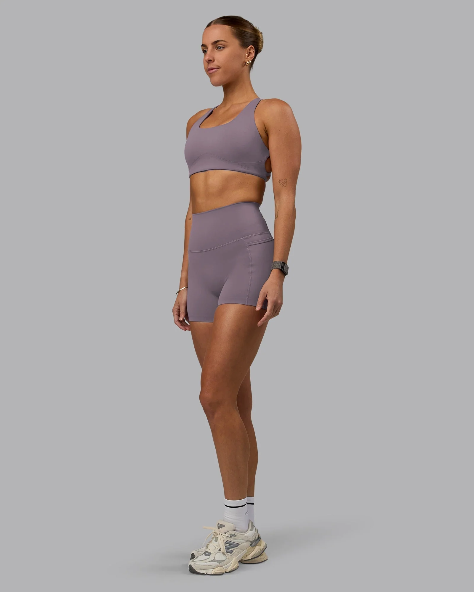 Elixir Ultra High-Rise 4" Short Pockets - Purple Sage - Image 3