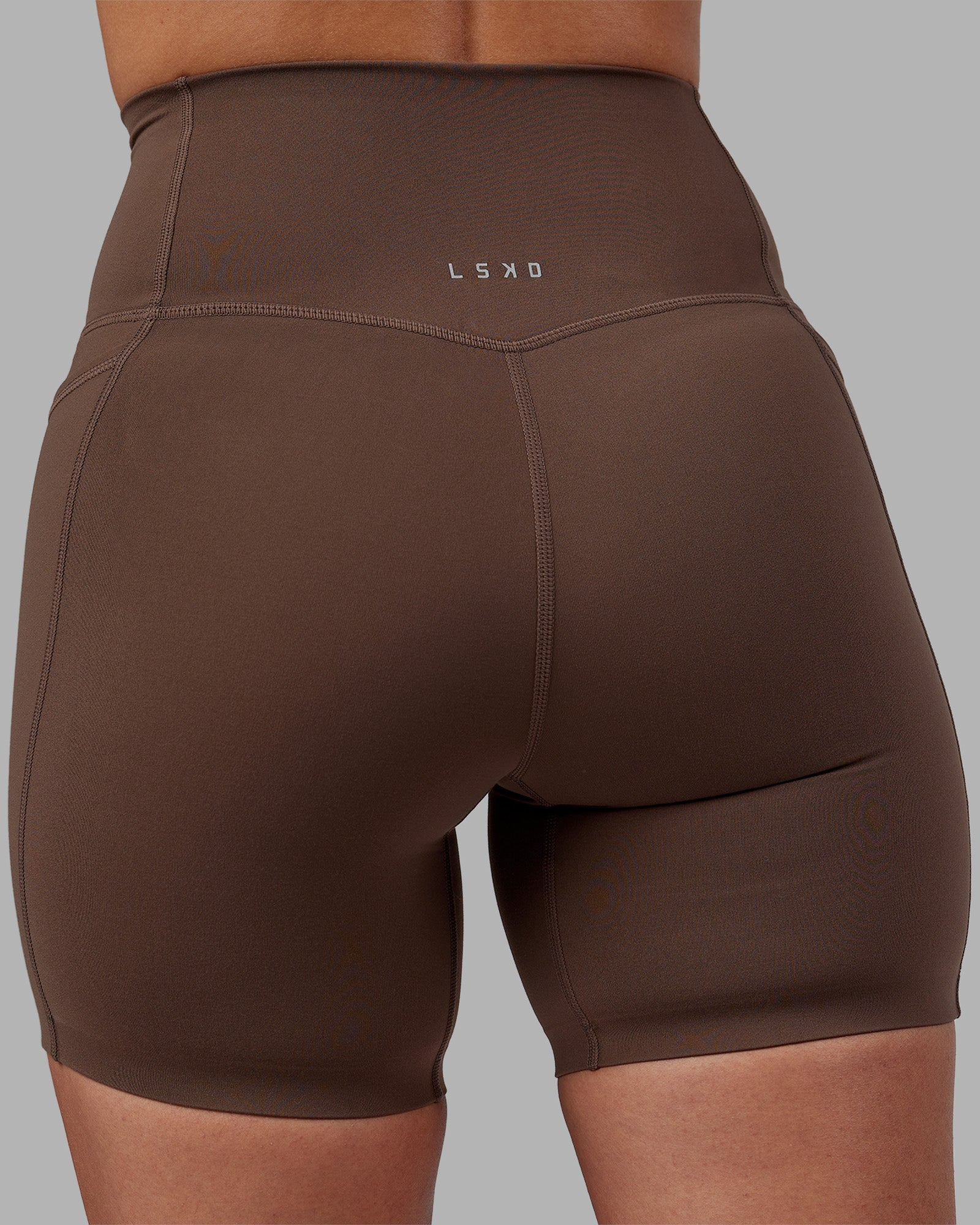 Elixir Ultra High-Rise 6" Short Pockets - Chocolate Martini - Image 15