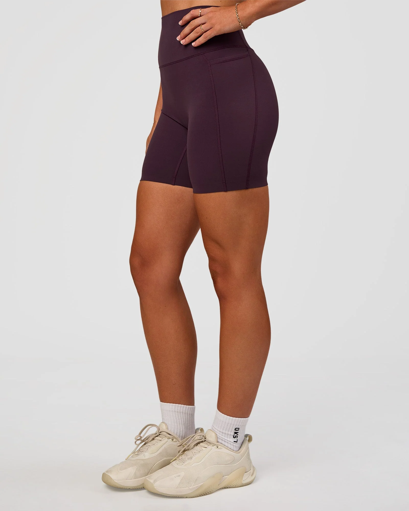 Elixir Ultra High-Rise 6” Short Pockets - Midnight Plum