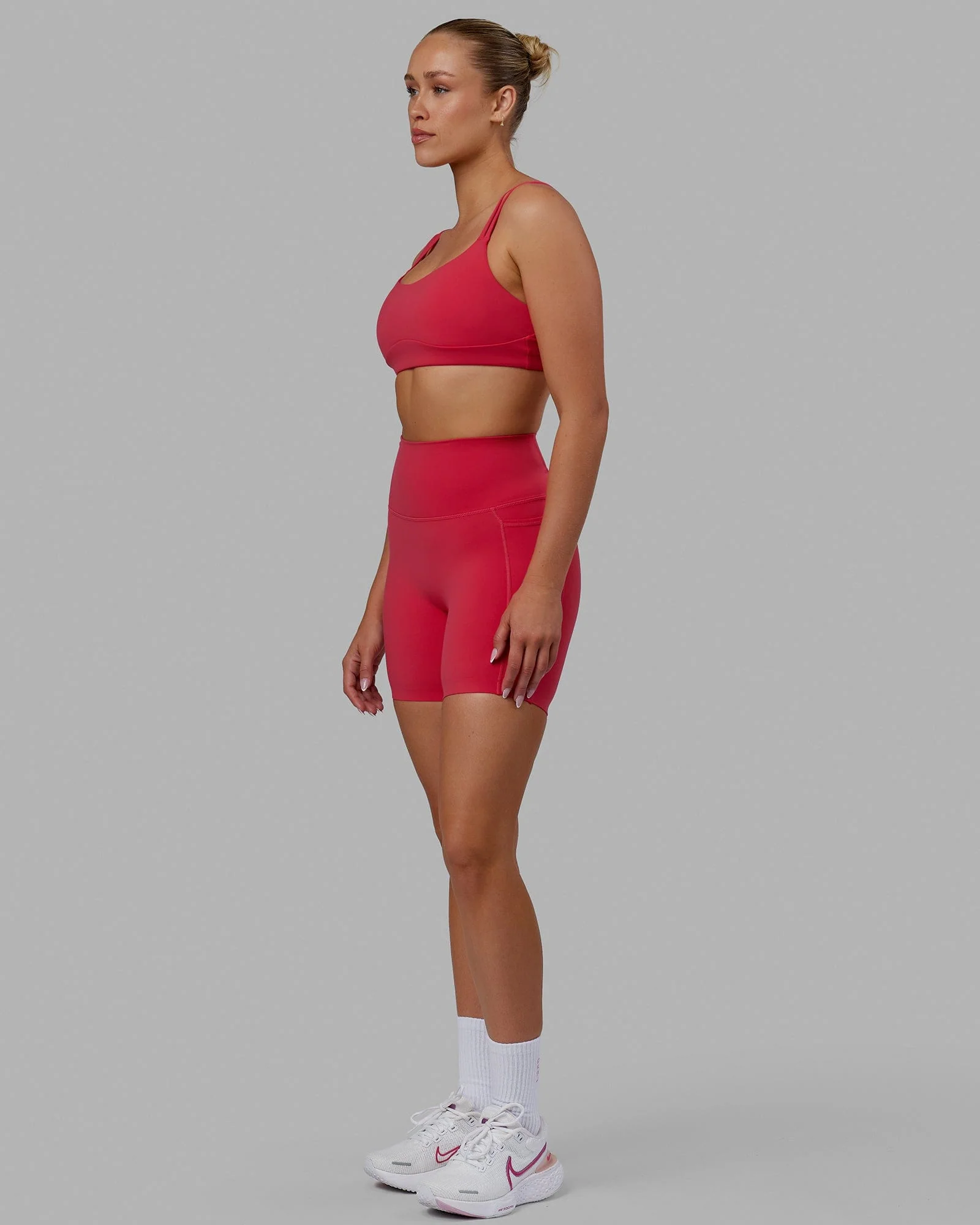 Elixir Ultra High-Rise 6" Short Pockets - Raspberry - Image 3