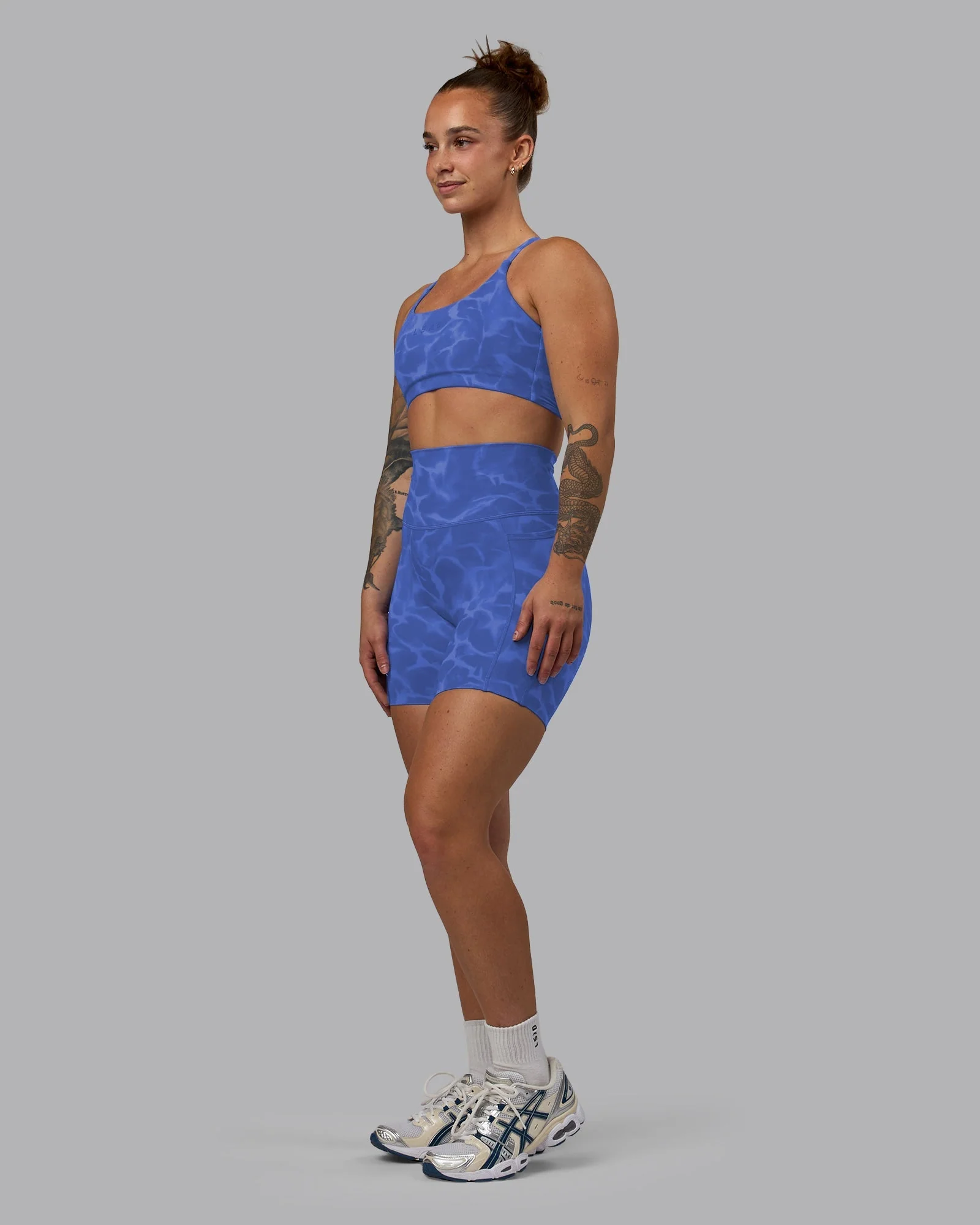 Elixir Ultra High-Rise 6" Short Pockets - Tranquil-Power Cobalt - Image 4