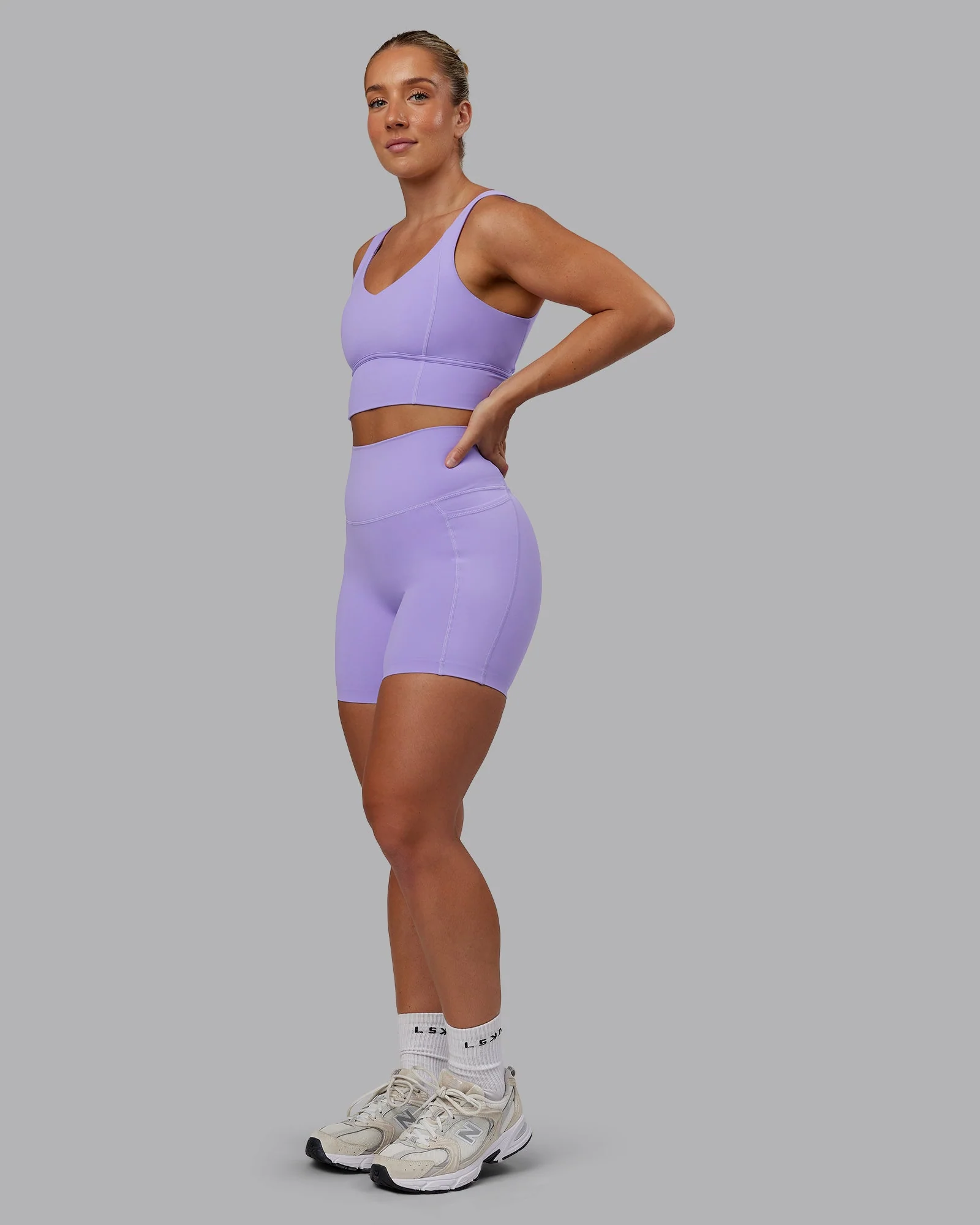 Elixir Ultra High-Rise 6" Short Pockets - Violet Ray - Image 6