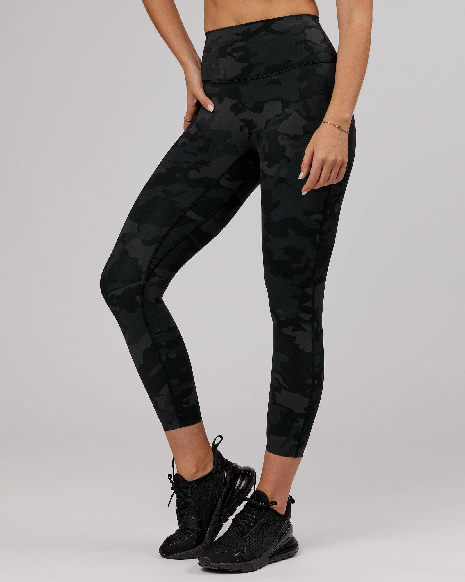 Elixir Ultra High-Rise 7/8 Legging - Black Camo - Image 3