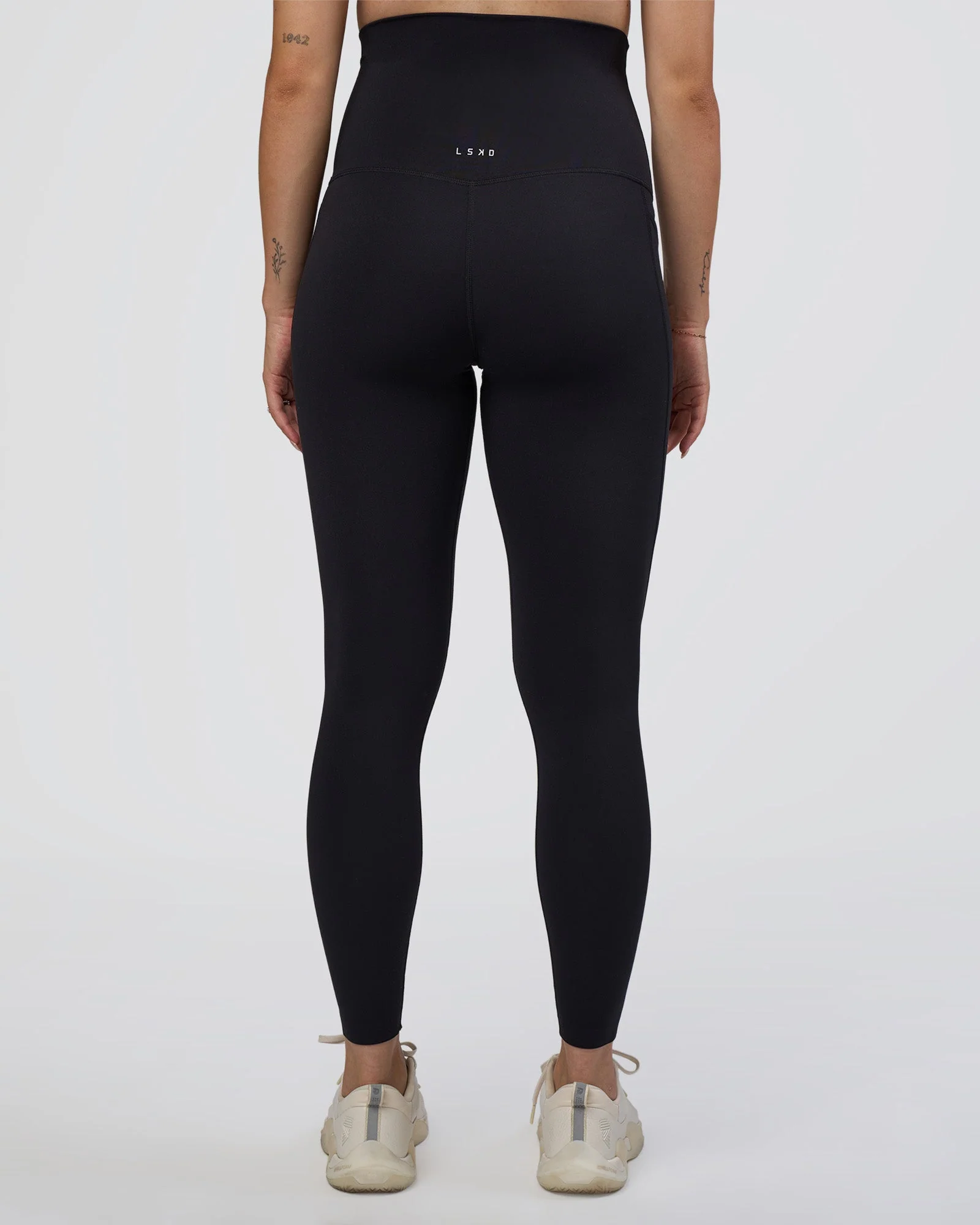 Elixir Ultra High-Rise Maternity Full Length Legging Pockets - Black - Image 4