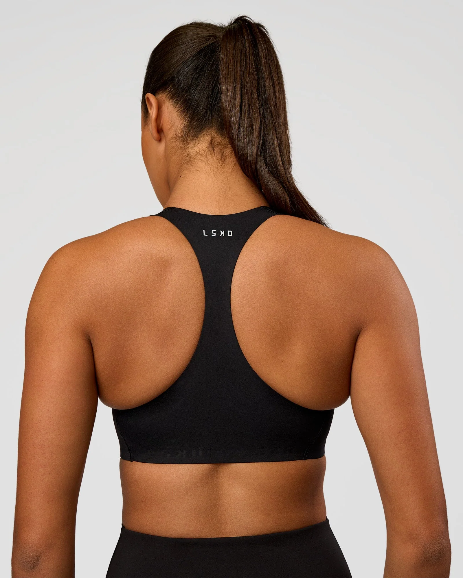 Flow Bonded Scoop Neck Sports Bra - Black - Image 2