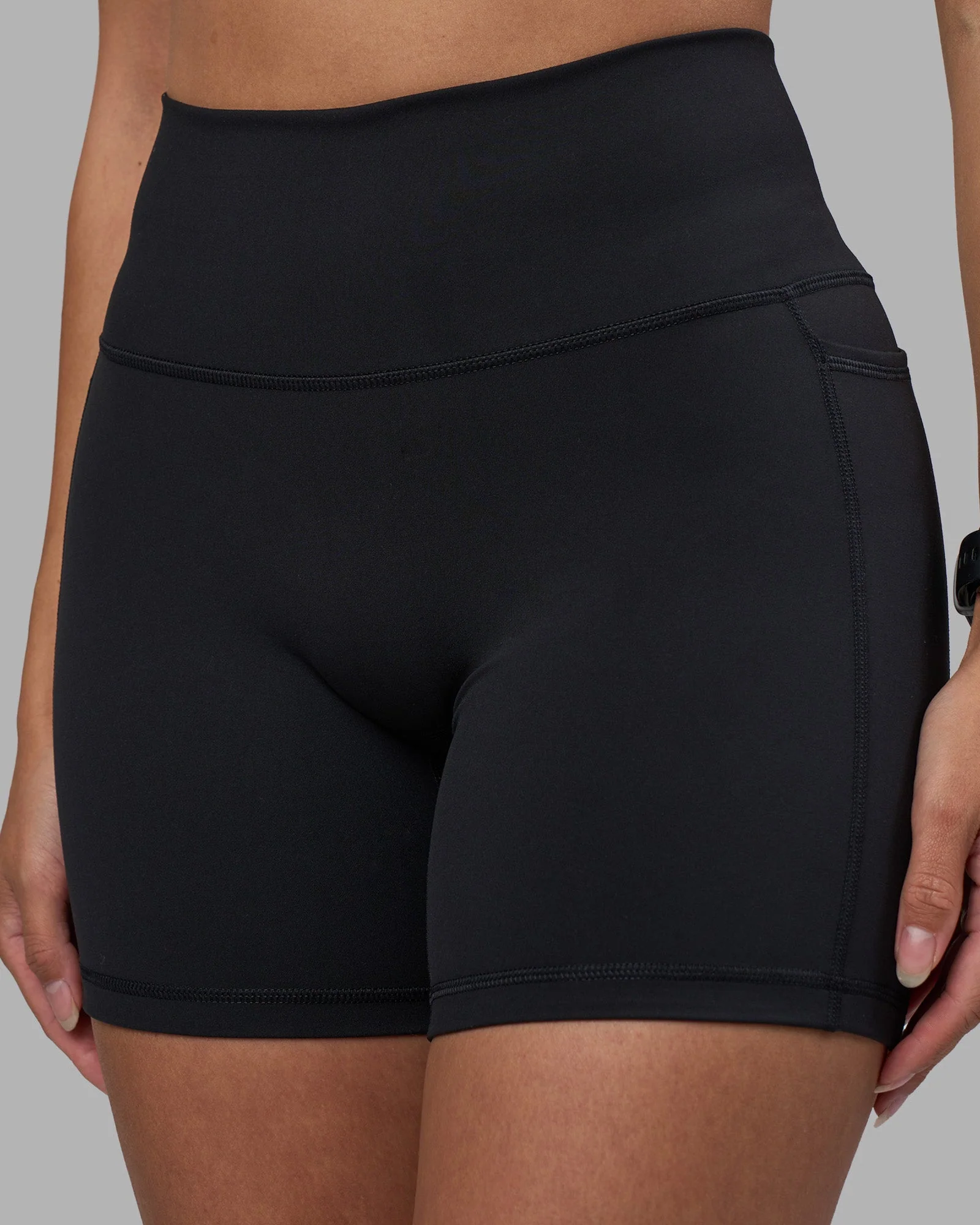 Fusion High-Rise 6" Short Pockets - Black
