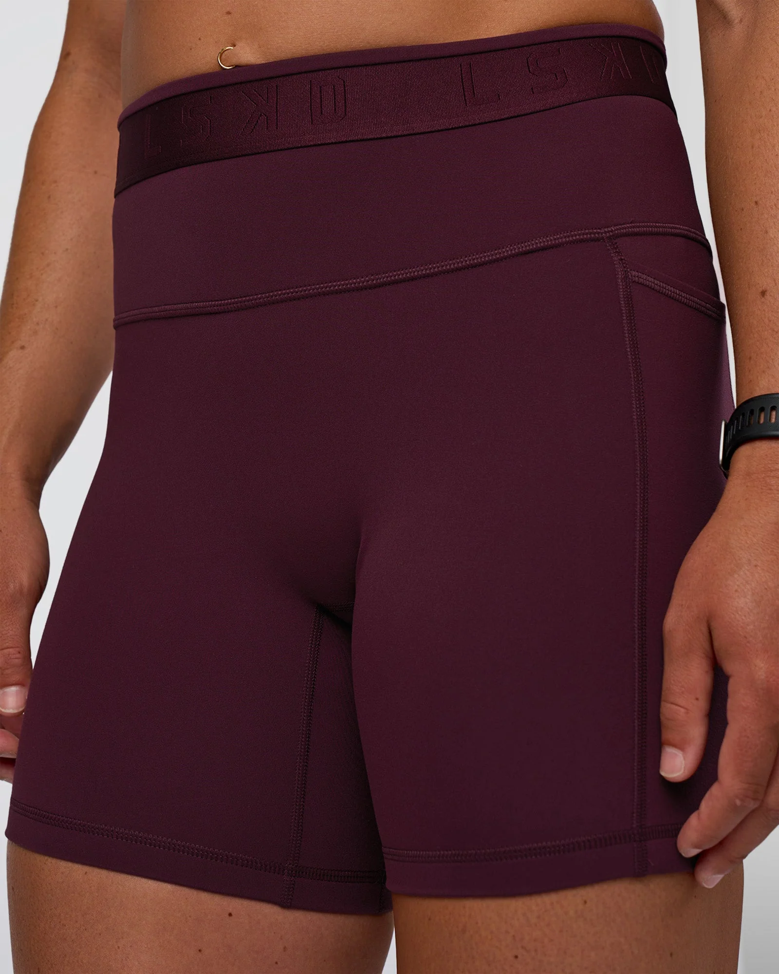 Fusion Jacquard High-Rise 6" Short Pockets - Cherry Lacquer - Image 7