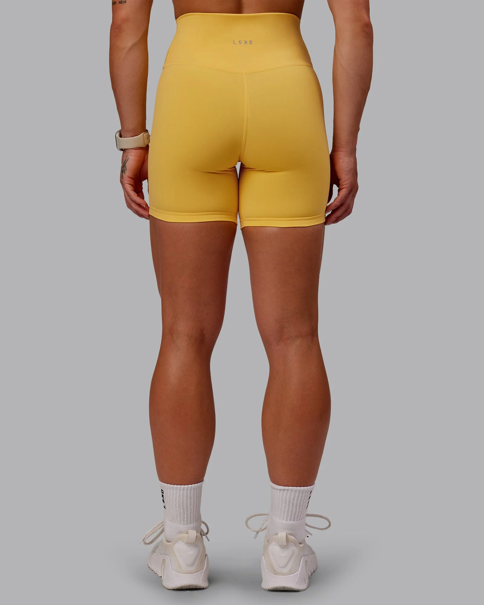 Fusion Ultra High-Rise 6" Short - Banana Cream - Image 7