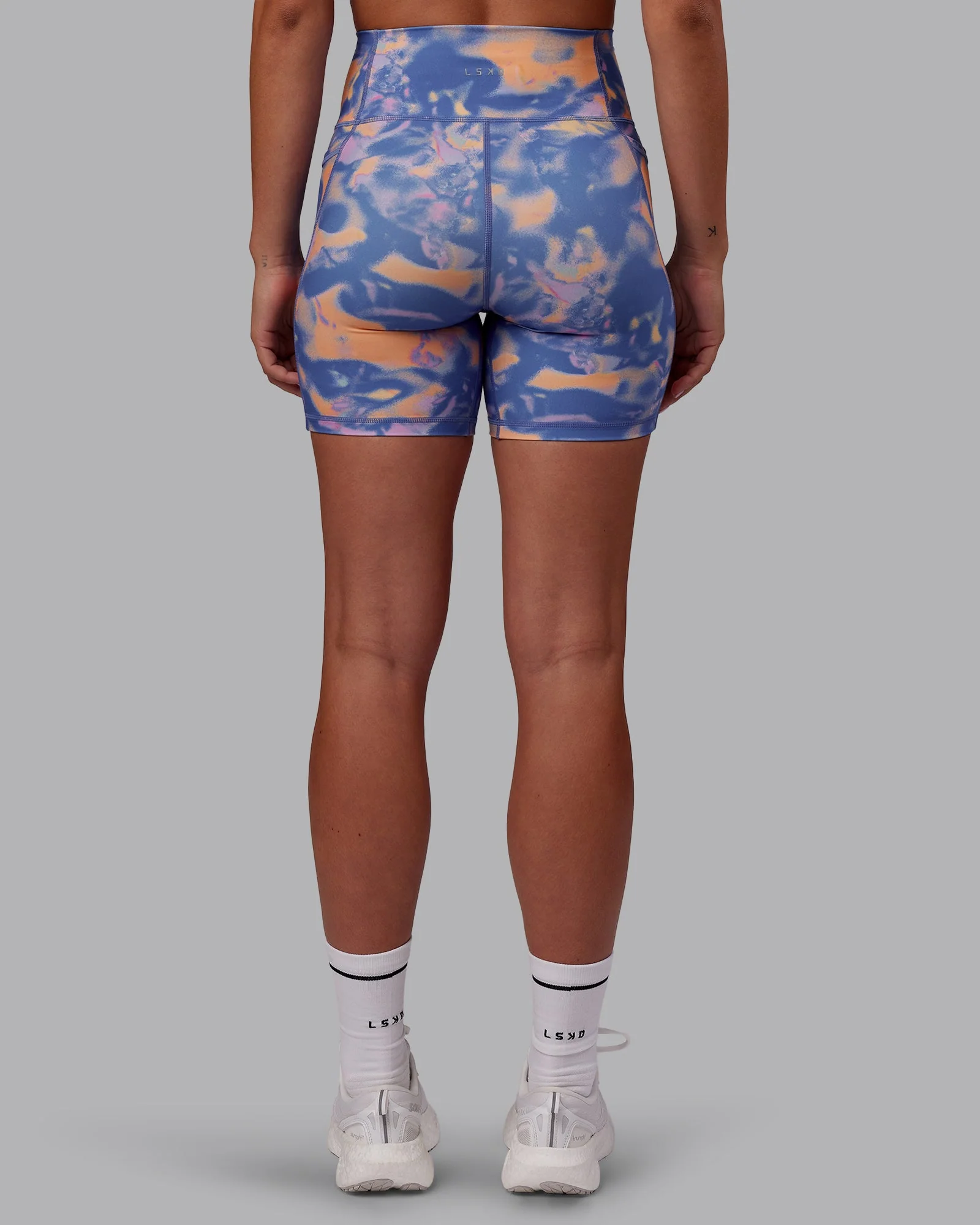 Fusion Ultra High-Rise 6" Short Pockets - Apricot Mist - Image 5