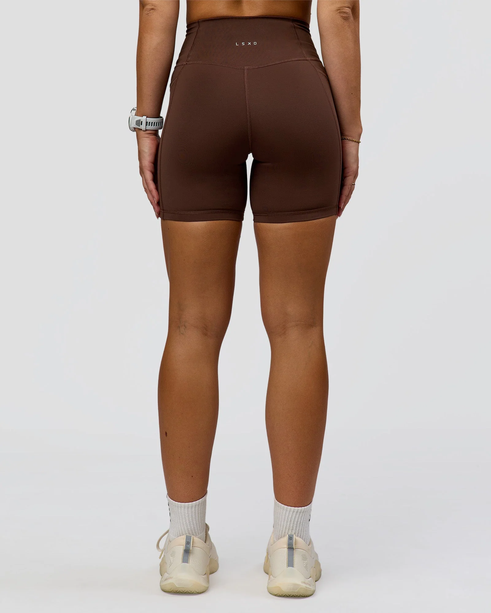 Fusion Ultra High-Rise 6" Short Pockets - Hot Chocolate - Image 4