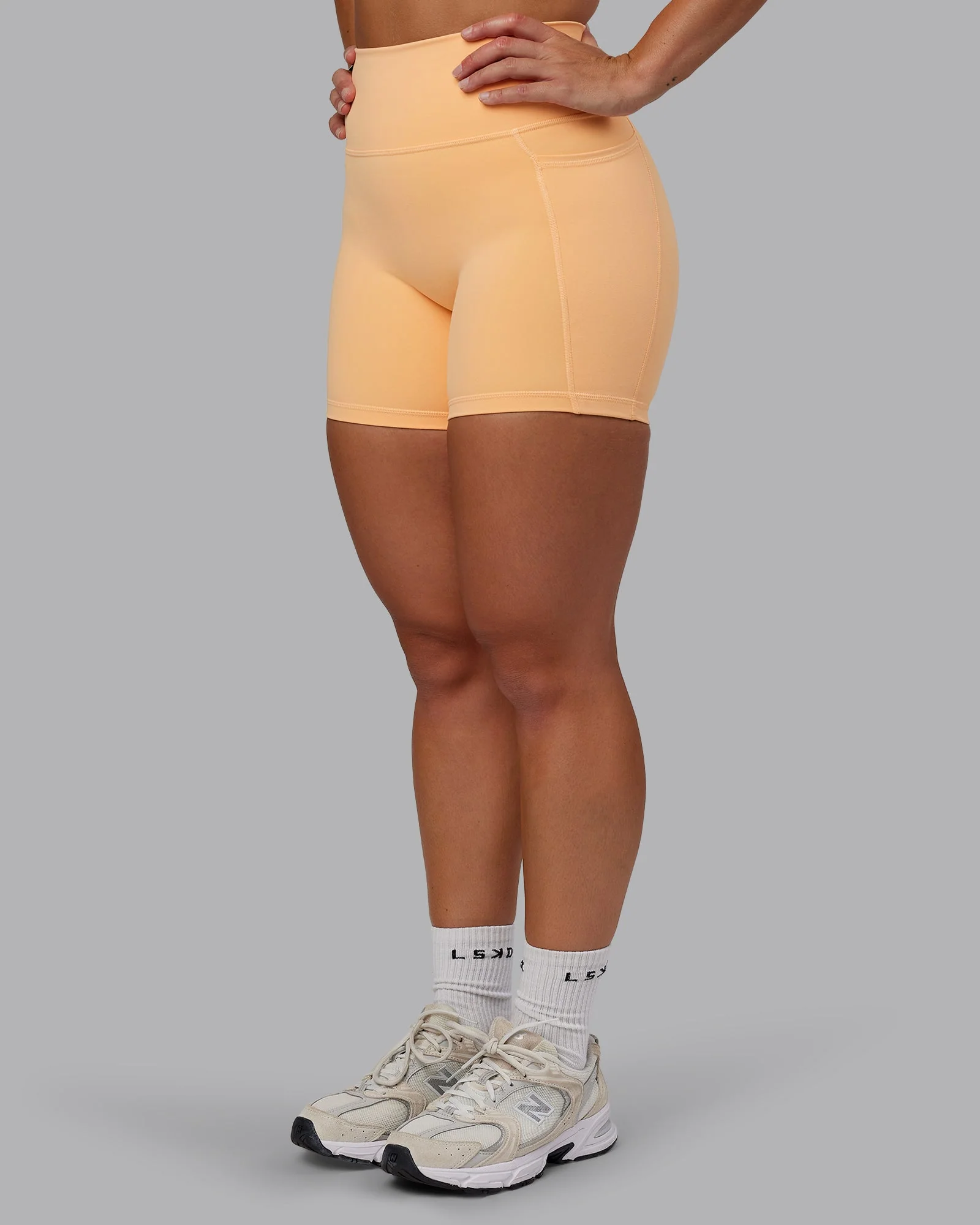Fusion Ultra High-Rise 6" Short Pockets - Peach Fuzz - Image 5
