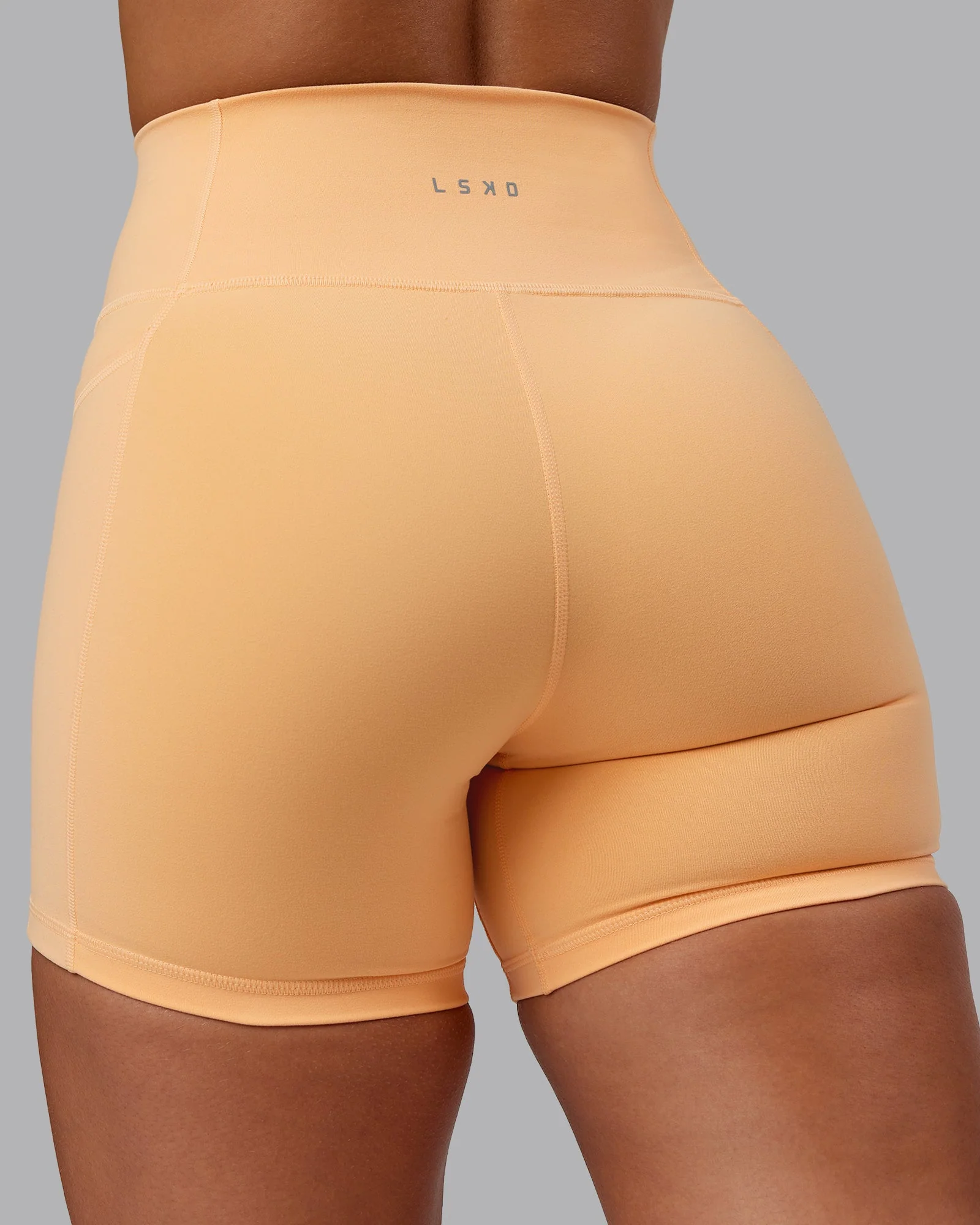 Fusion Ultra High-Rise 6" Short Pockets - Peach Fuzz - Image 6