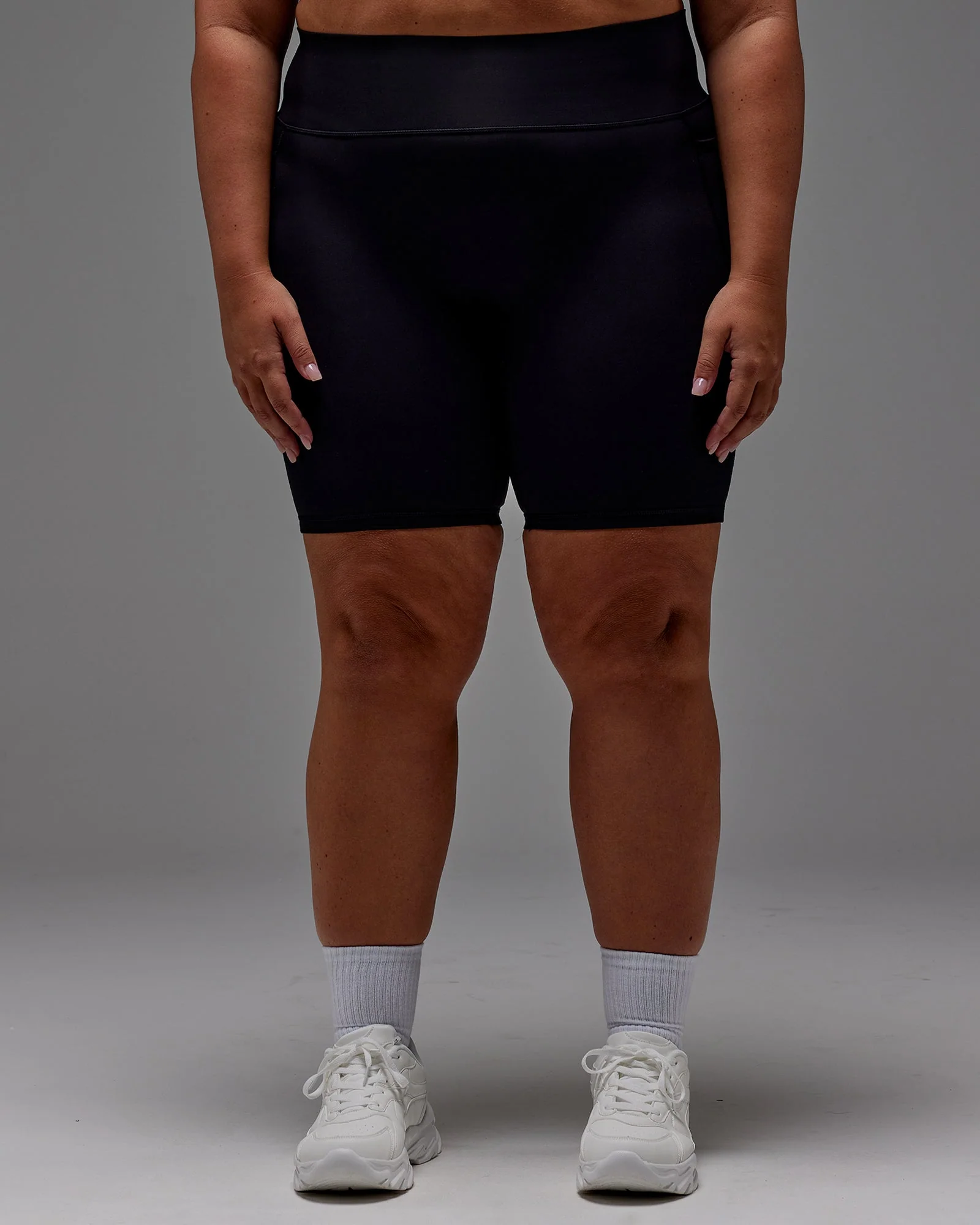 Fusion Ultra High-Rise 9" Short Pockets - Black - Image 14