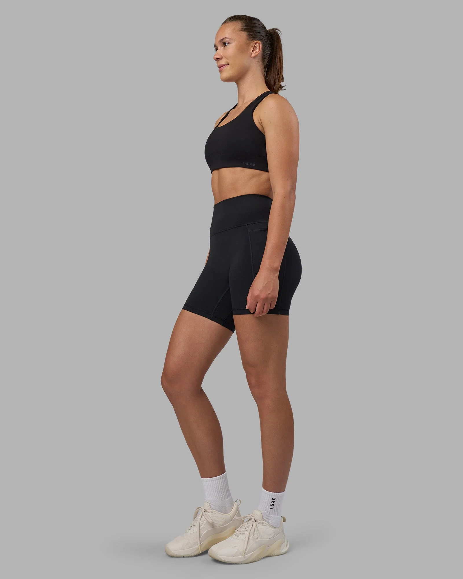 Fusion V-Contour Ultra High-Rise 6" Short Pockets - Black - Image 8