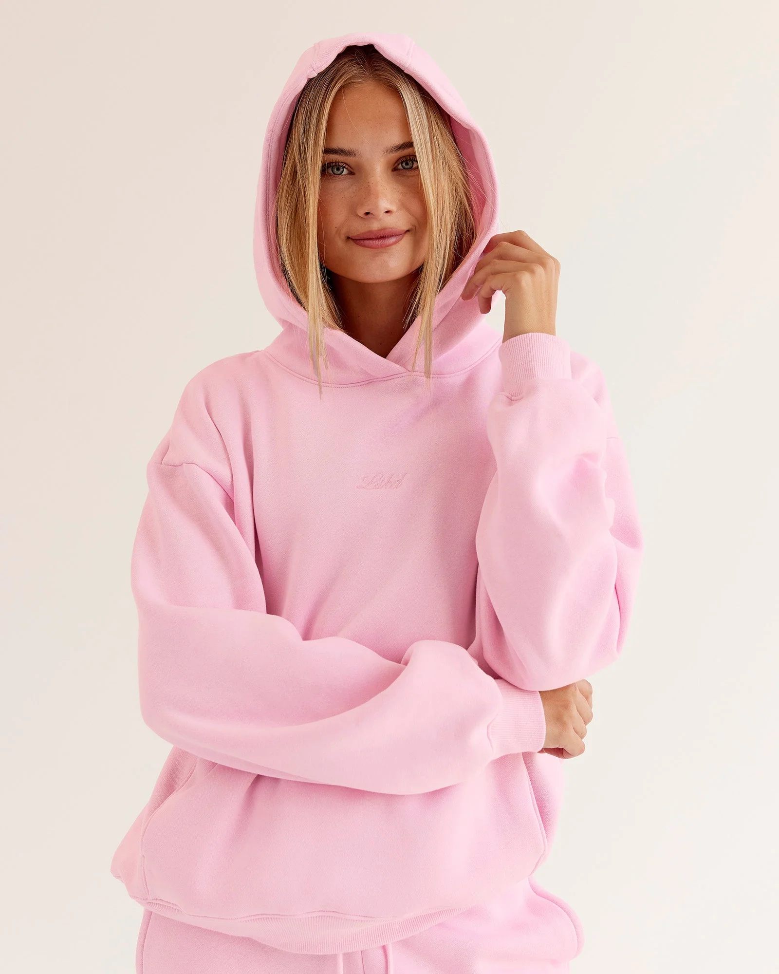 Go-To Script Oversized Hoodie - Marshmallow