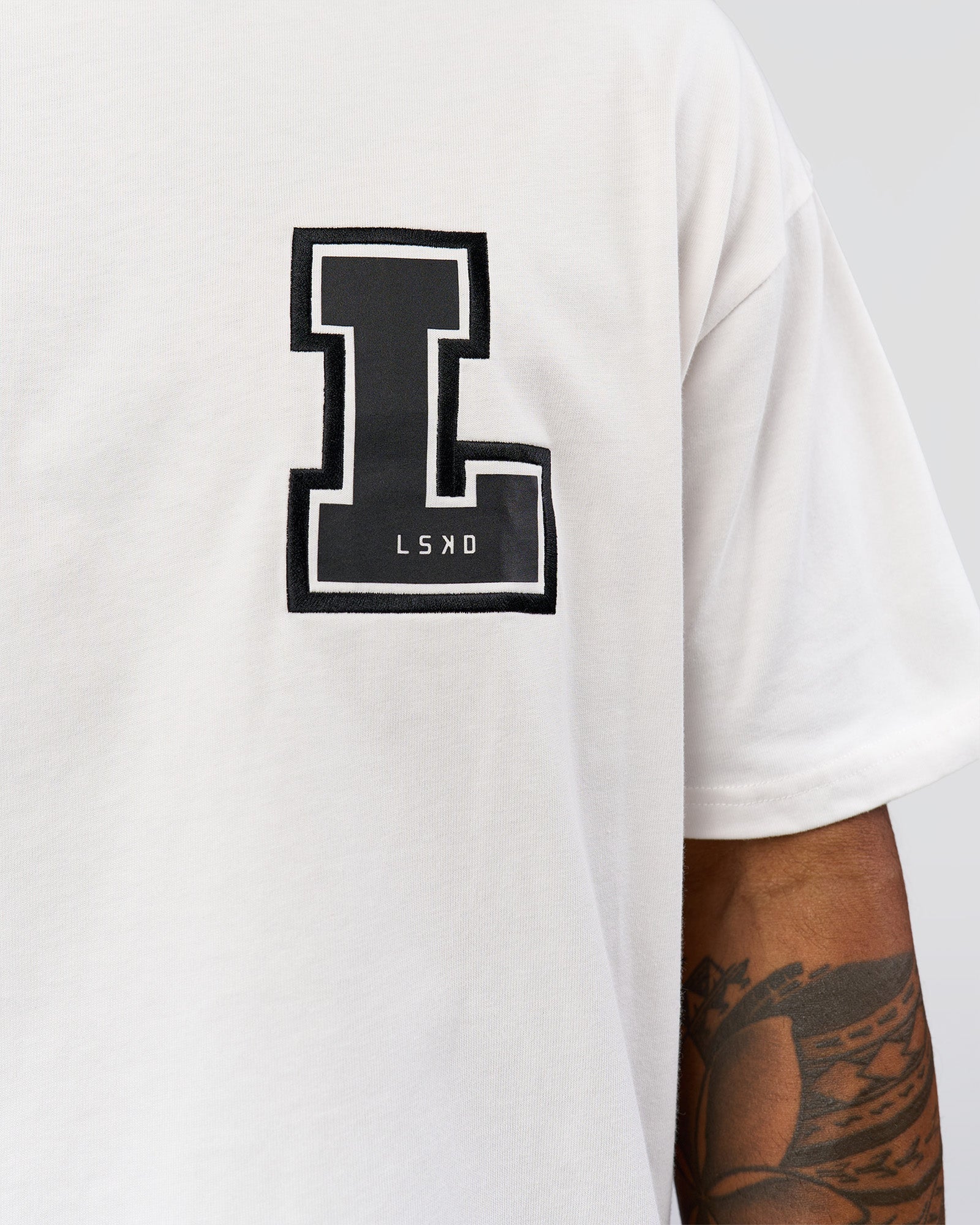 Hype Heavyweight Unisex Oversized Tee - Off White-Black - Image 9