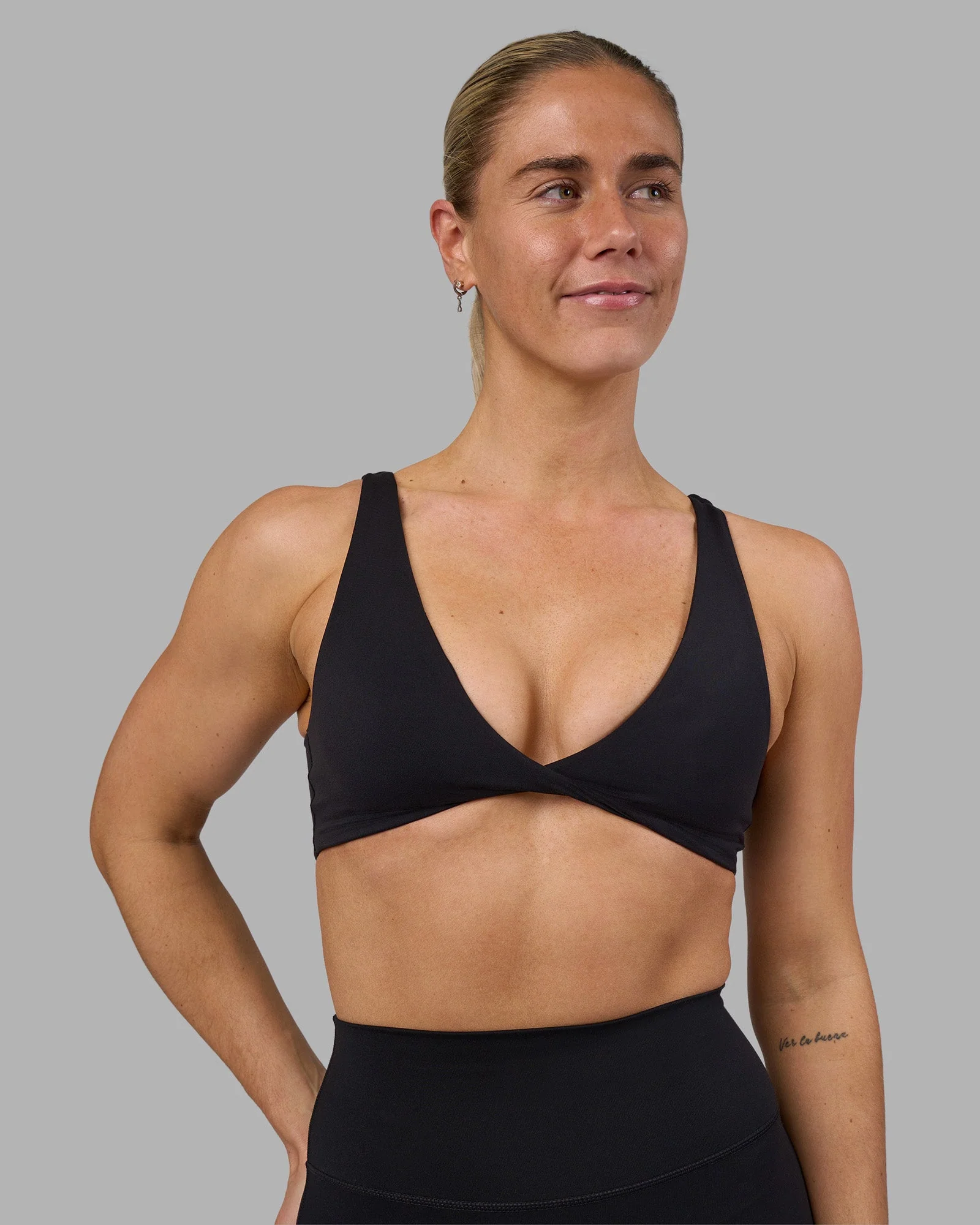Impulse Reversible Sports Bra - Black - Image 11