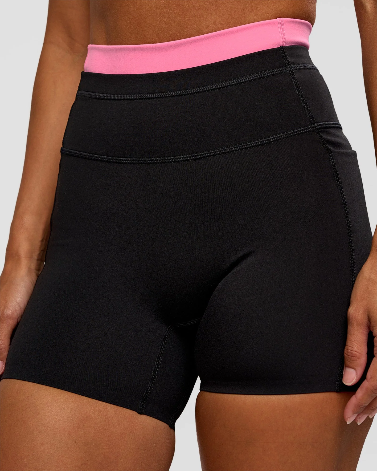 Liberate High-Rise 4" Short Pockets - Black-Candy Pink - Image 6
