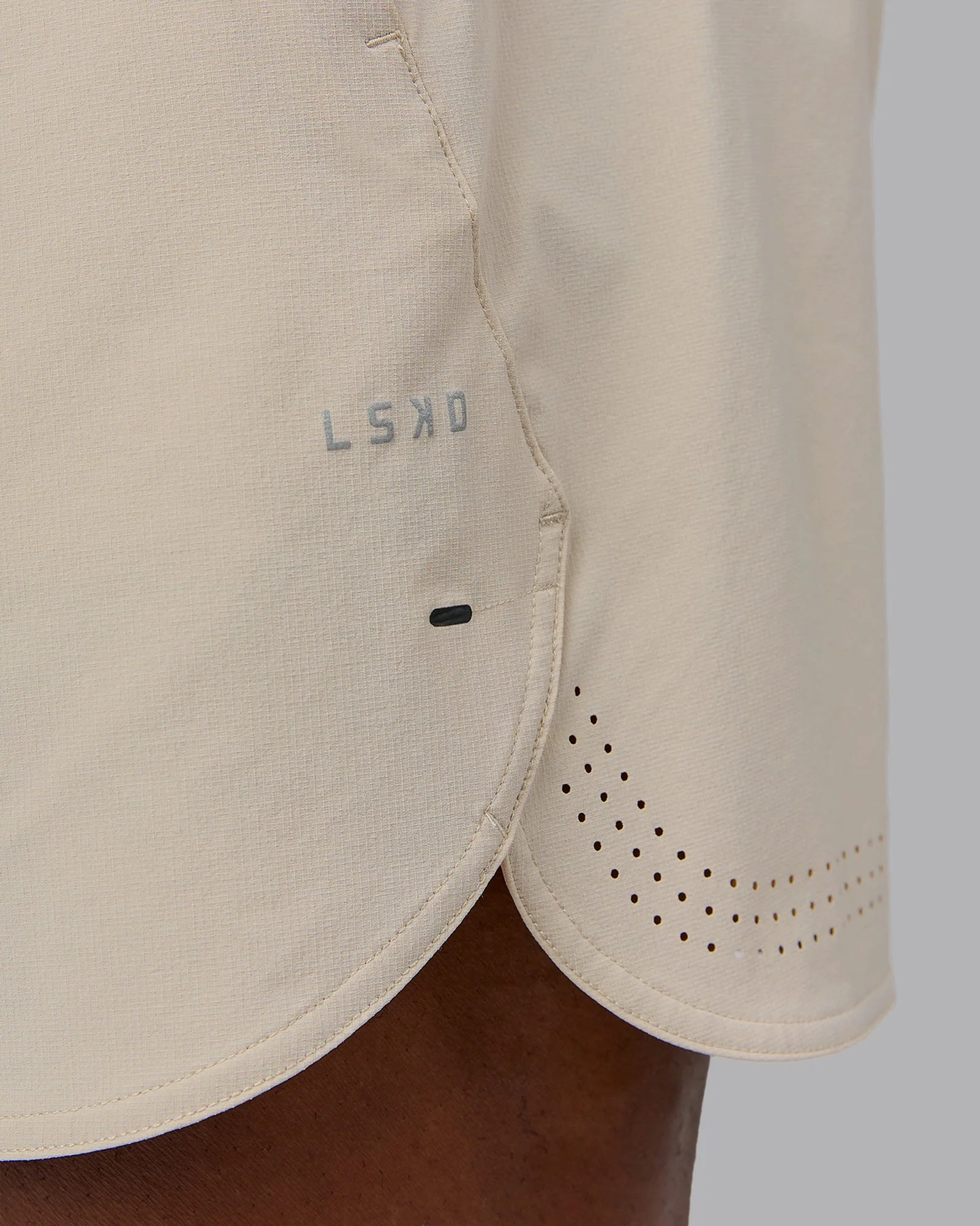 Lift 6" Short - Shale Beige - Image 6