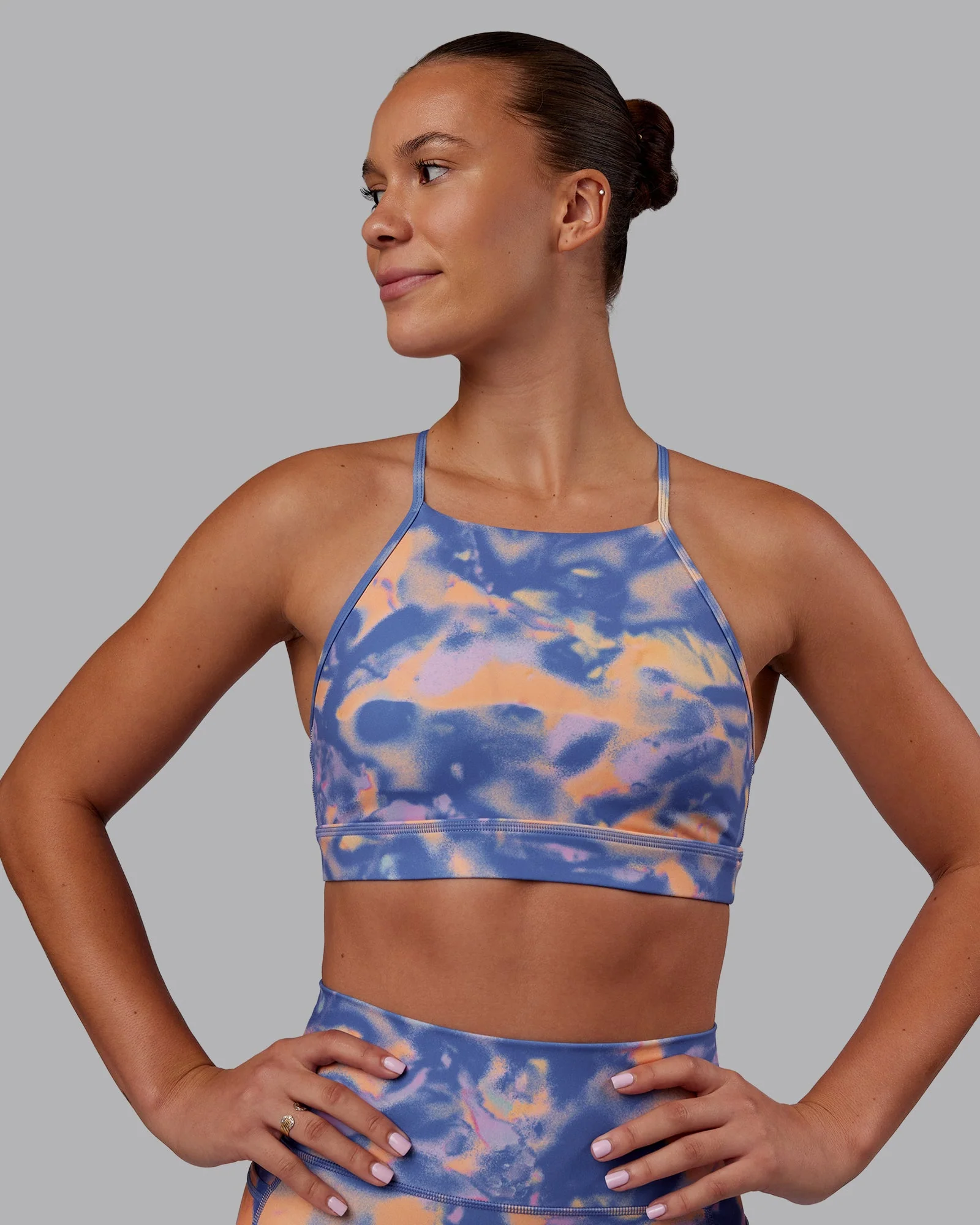 Lift High Neck Sports Bra - Apricot Mist