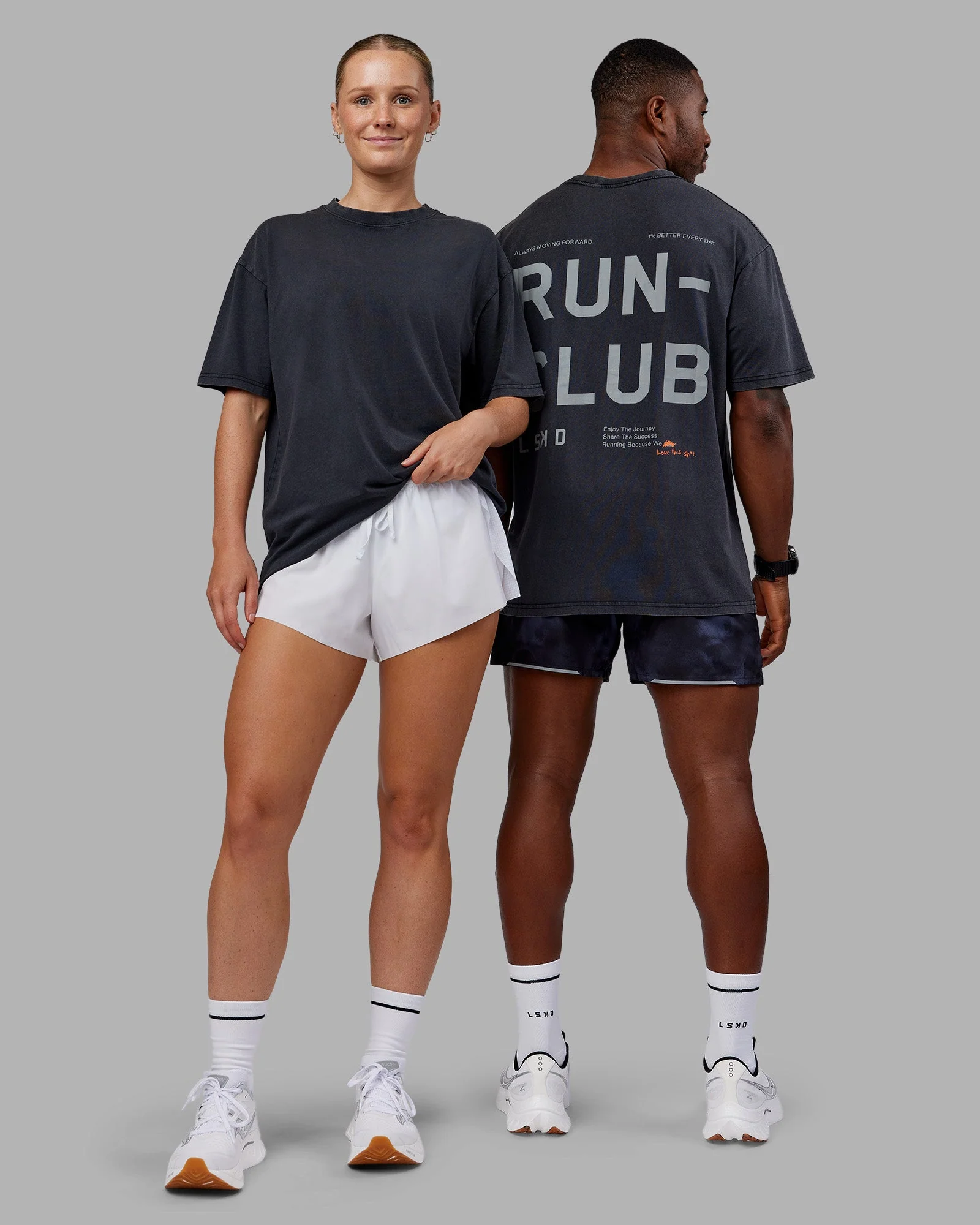 Love The Run FLXCotton Tee Oversize - Black Washed-Circular Gray