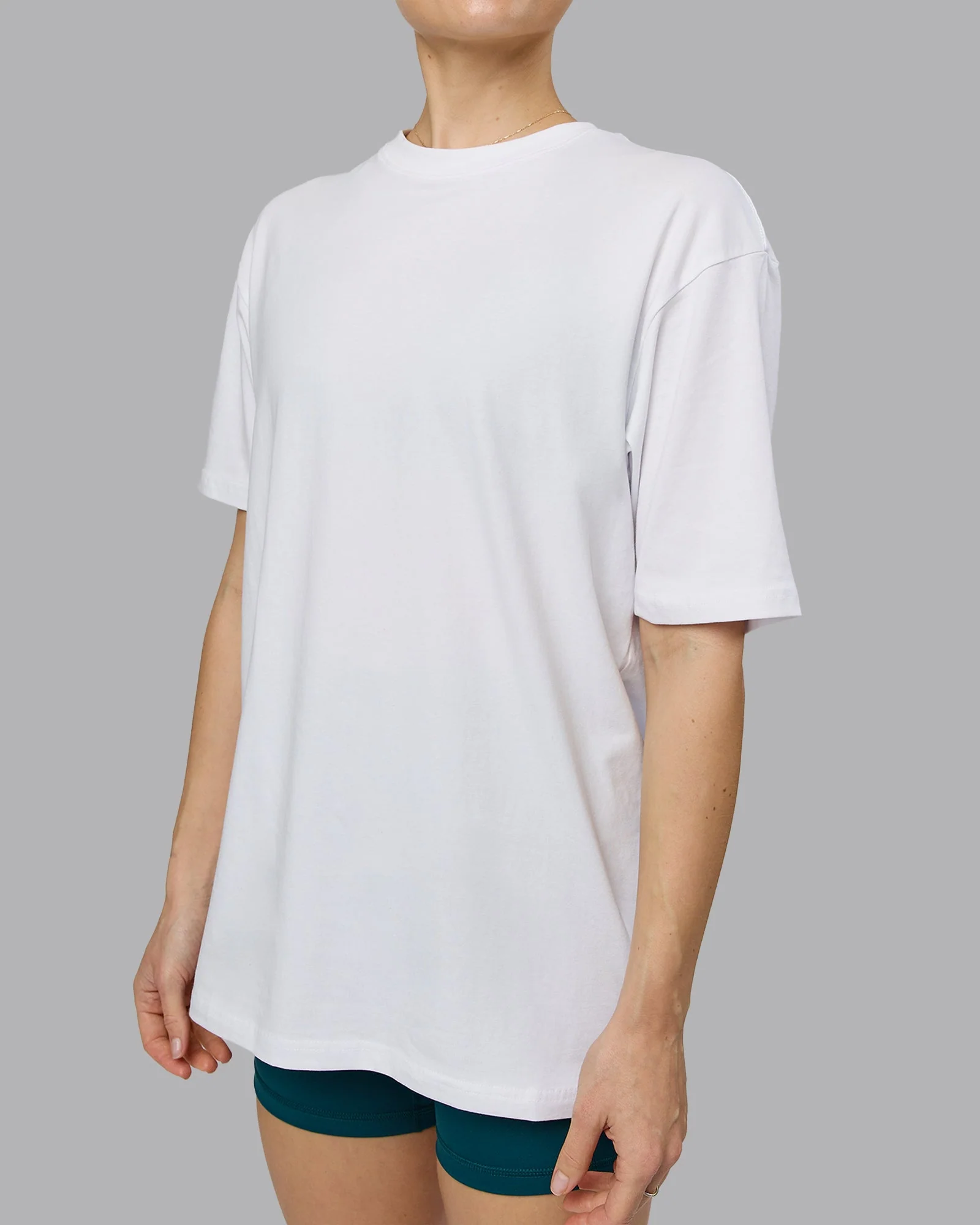 Love The Run FLXCotton Tee Oversize - White-Dark Moss - Image 11