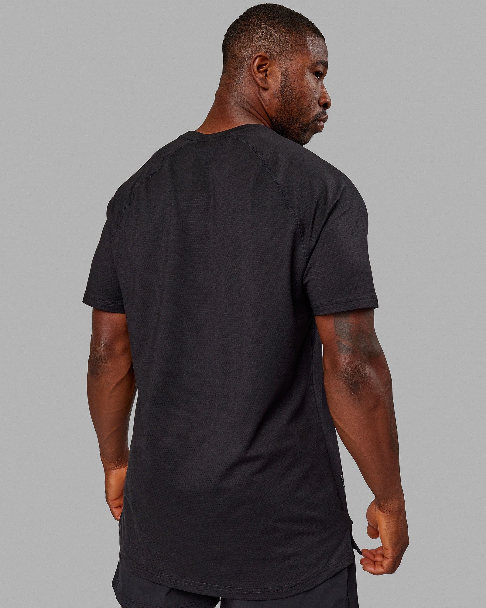 Perform VapourFLX Tee - Black-Reflective - Image 4
