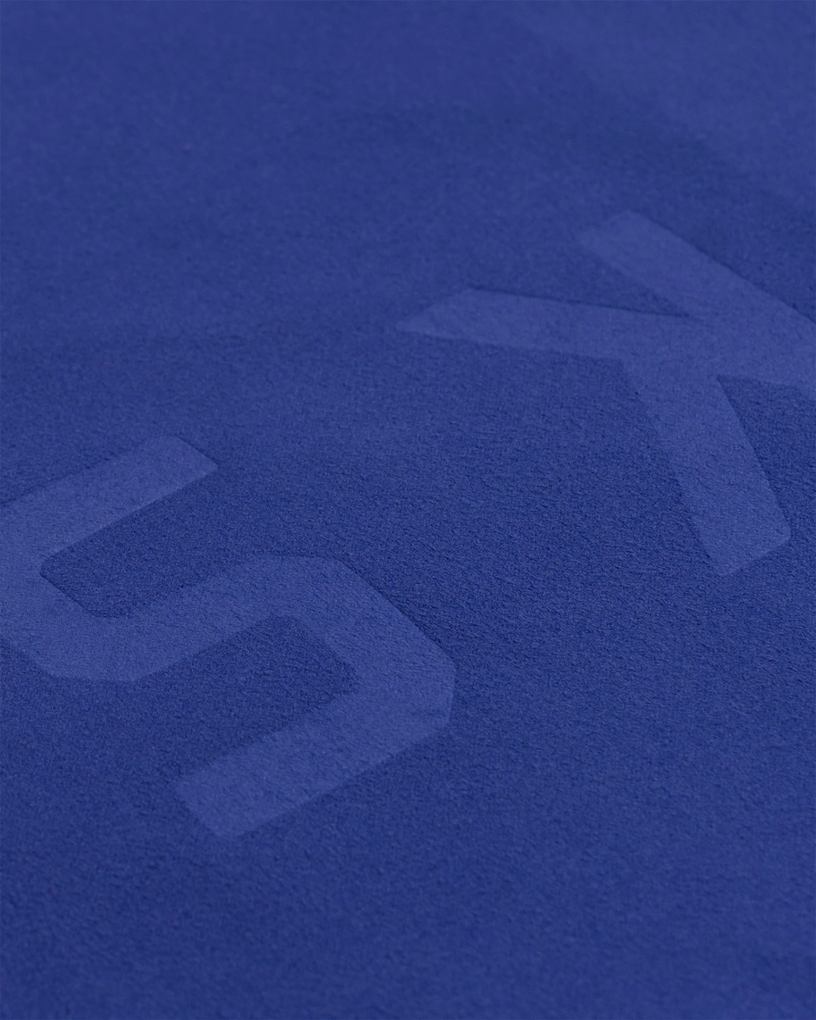 Perform Microfibre Lightweight Towel Small - Power Cobalt - Image 2