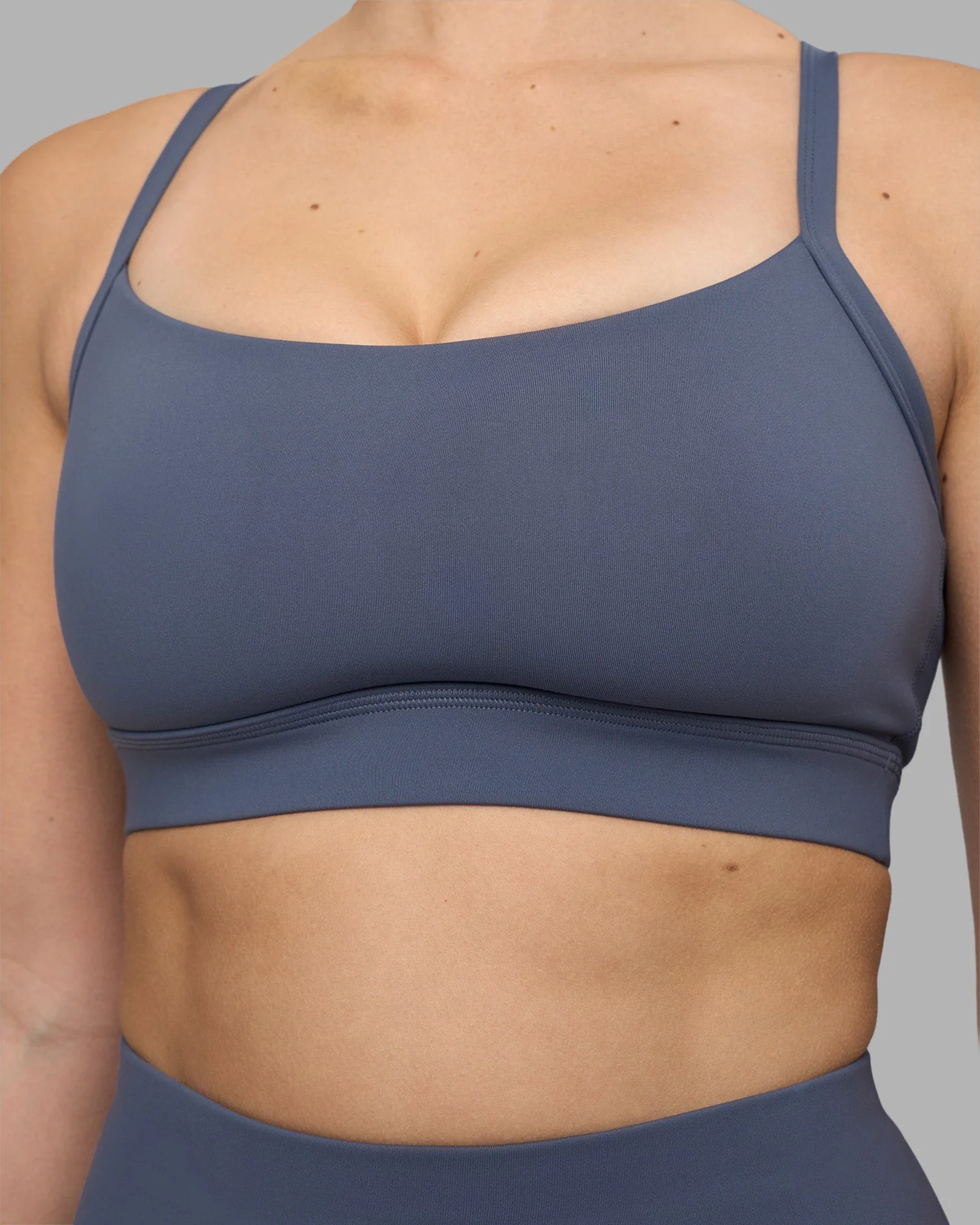Momentum Sports Bra D/DD/E - Night Shadow - Image 3