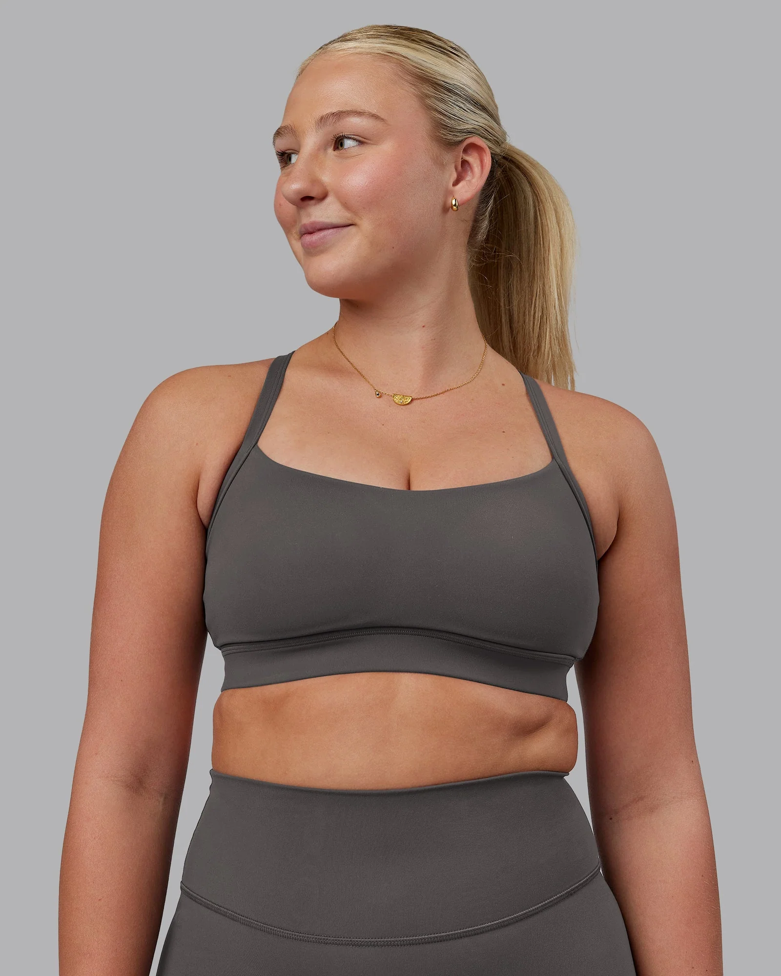 Momentum Sports Bra D/DD/E - Dark Storm