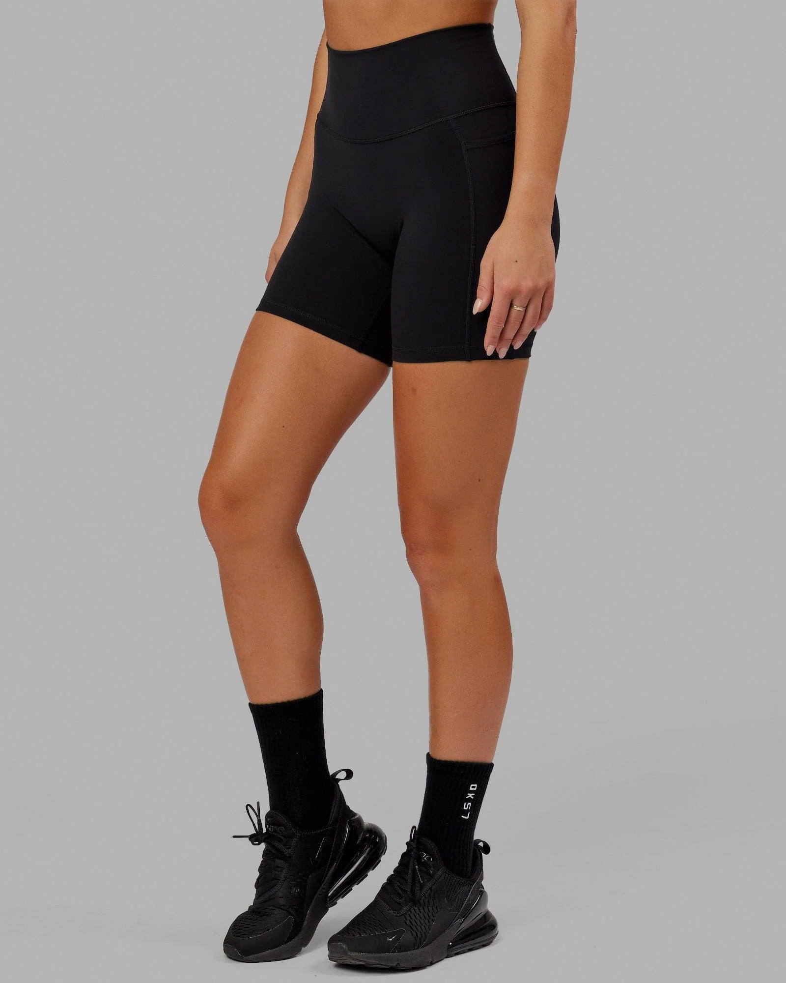 O.G. Fusion Ultra High-Rise 6" Short Pockets - Black - Image 5