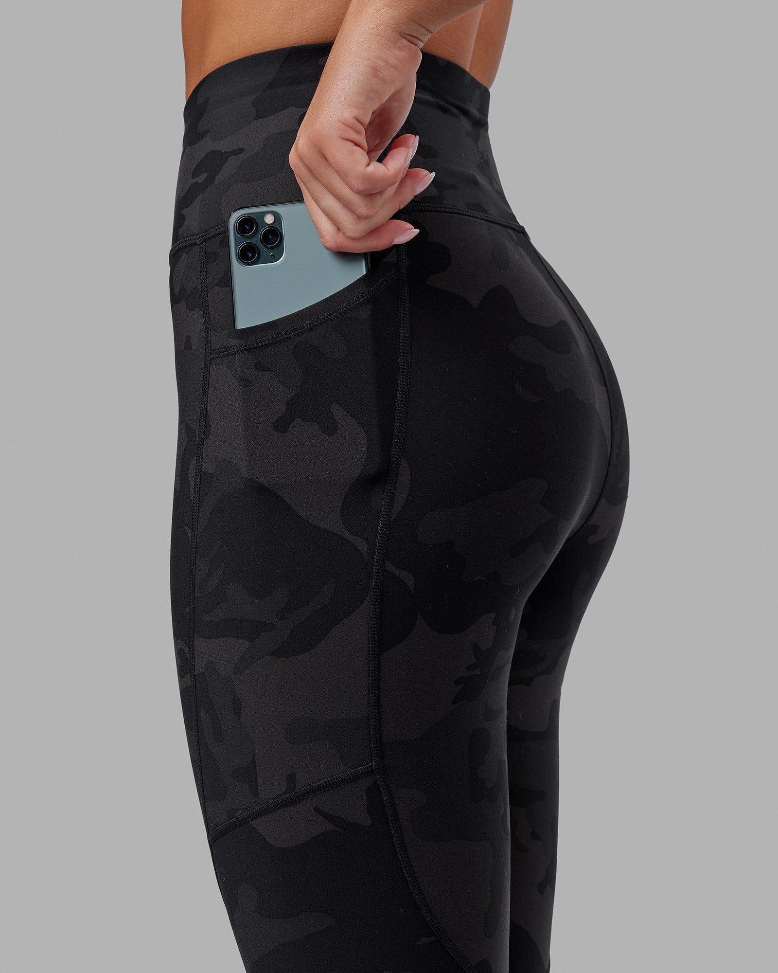 Rep Ultra High-Rise 7/8 Legging Pockets - Black-Camo - Image 6