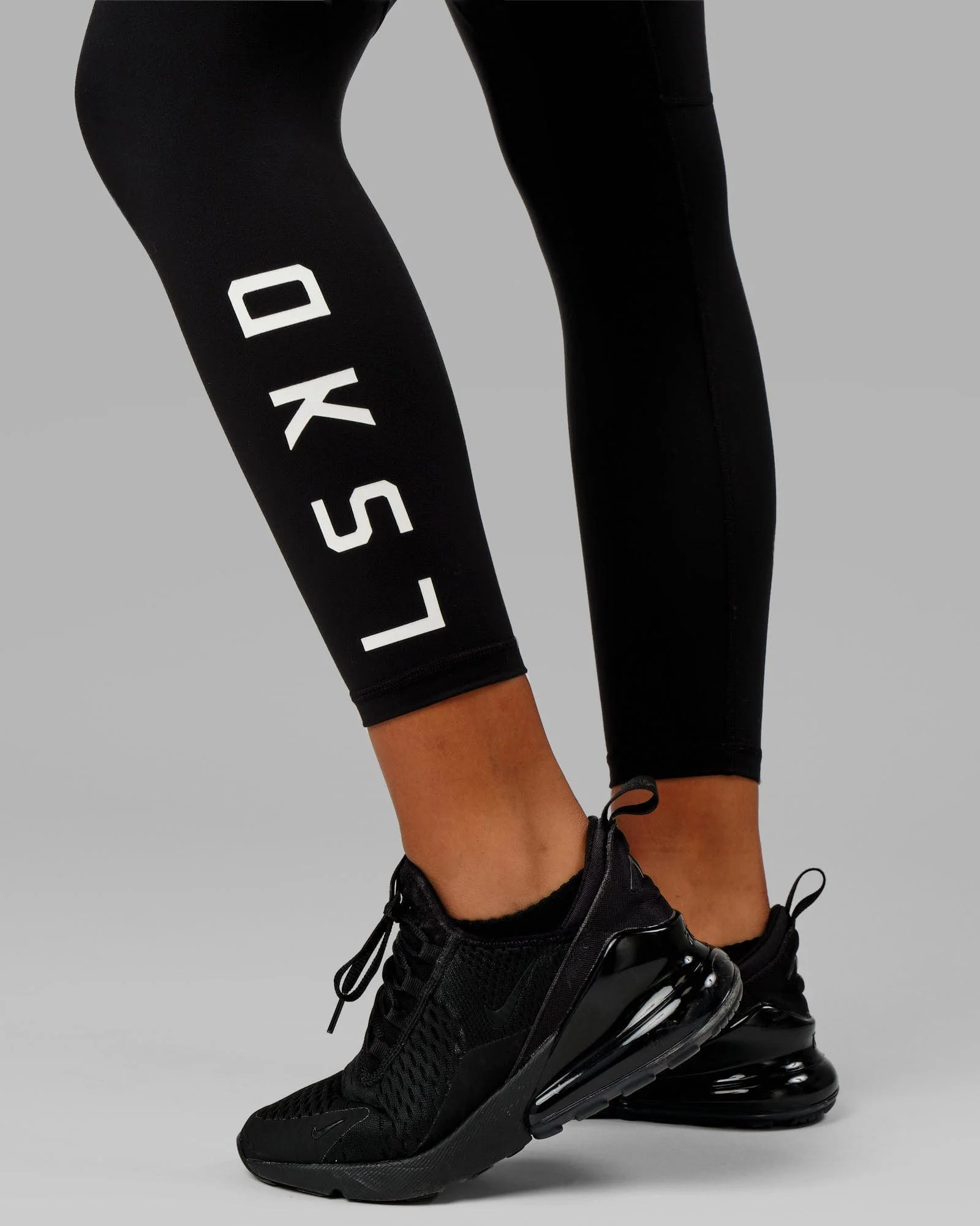 Rep Ultra High-Rise 7/8 Legging Pockets - Black-White - Image 7