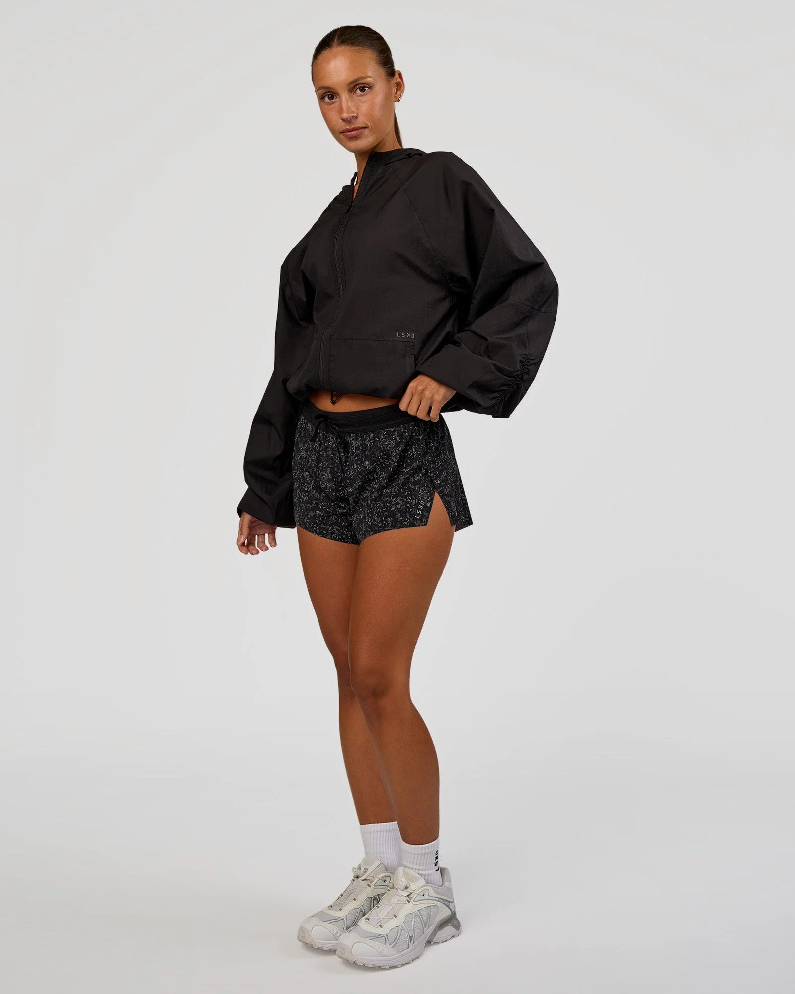 Run Light Jacket - Black - Image 8