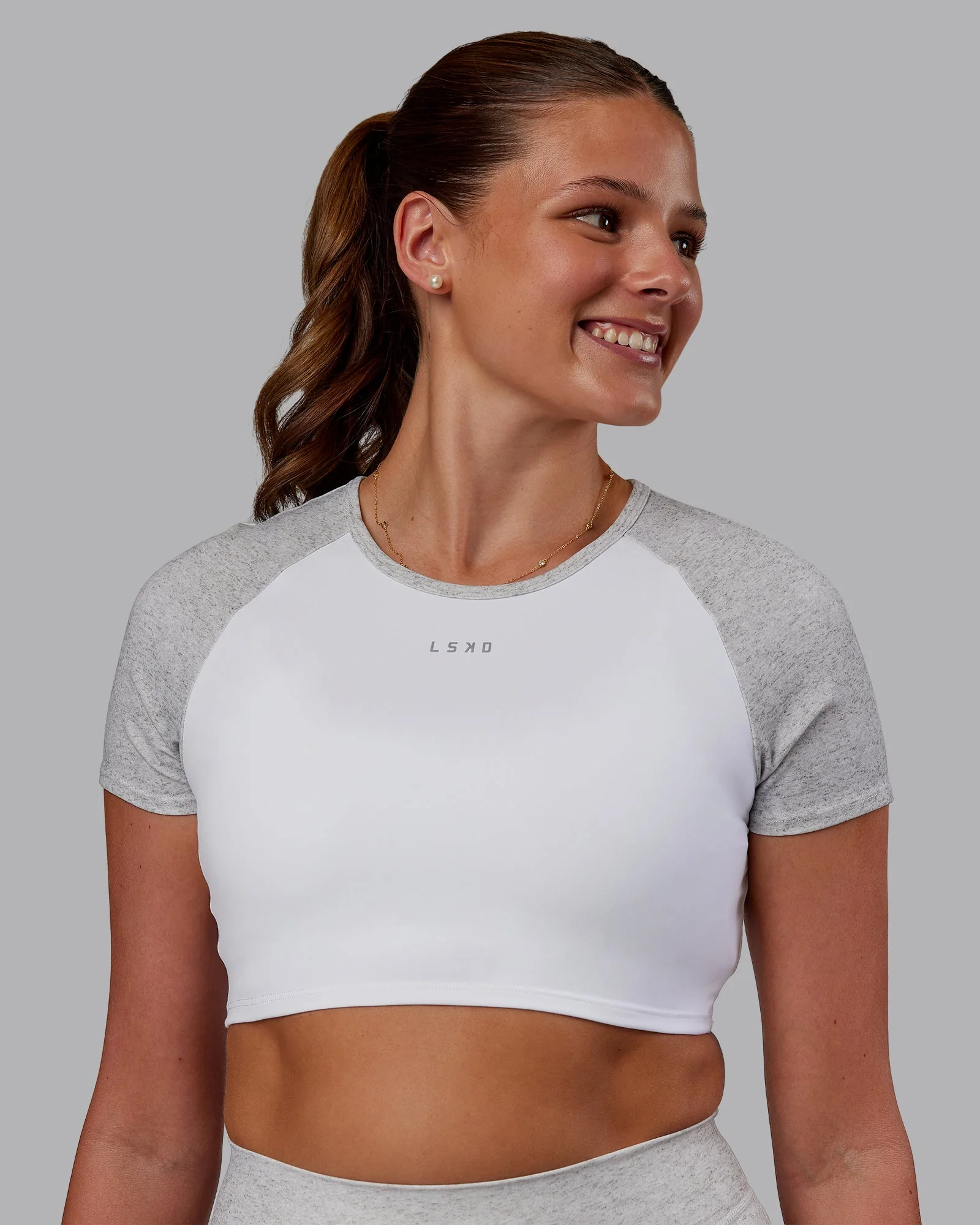 Run With It Ultra Cropped Tee - White-Grey Marl - Image 4