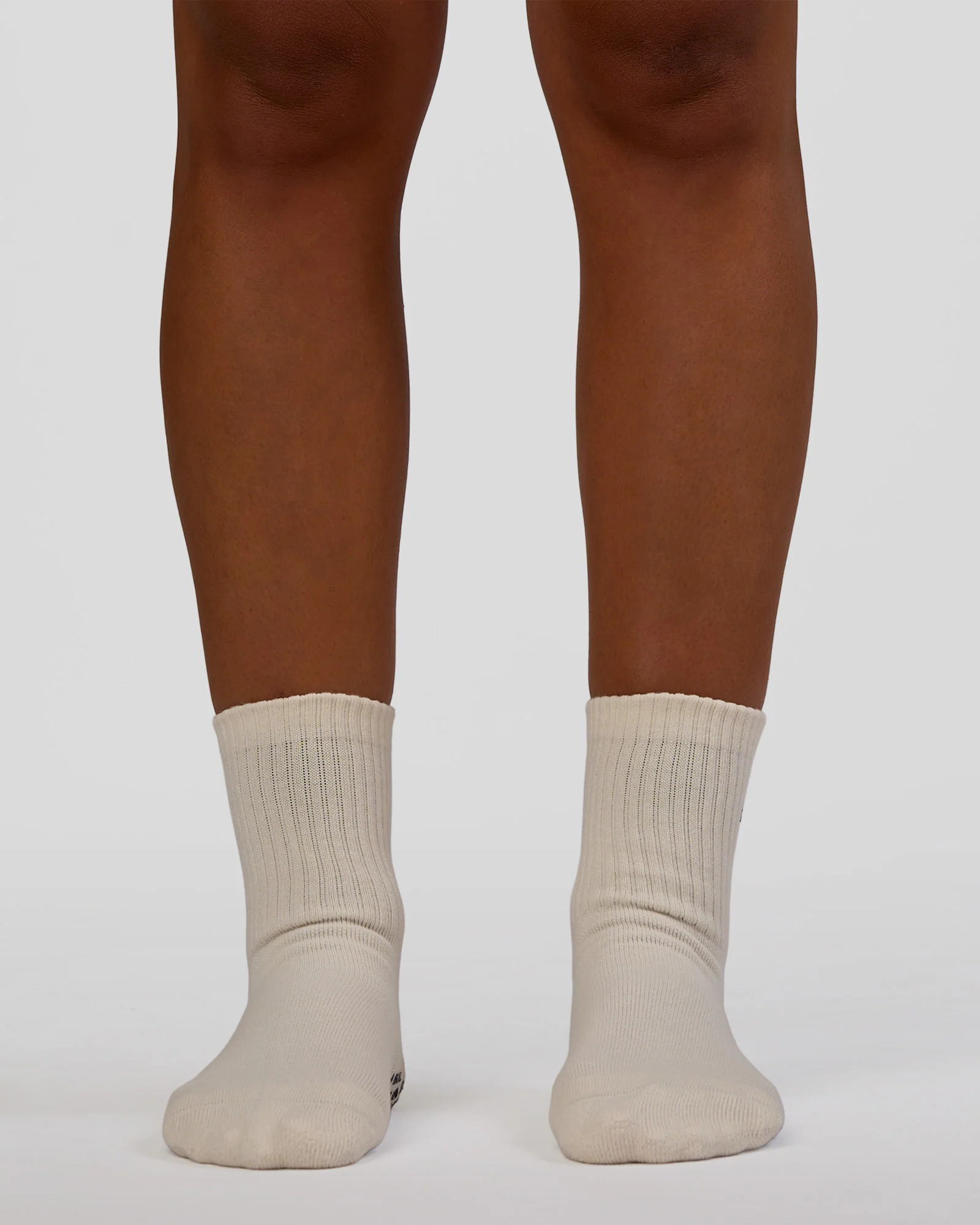 Signal Pilates Crew Grip Socks 2.0 - Off White-Future Navy - Image 4