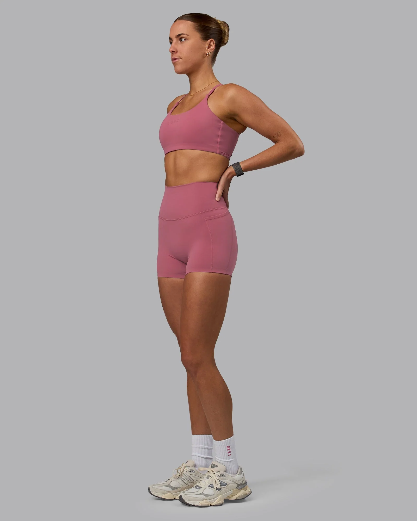 Twist Sports Bra - Mauve Haze - Image 7