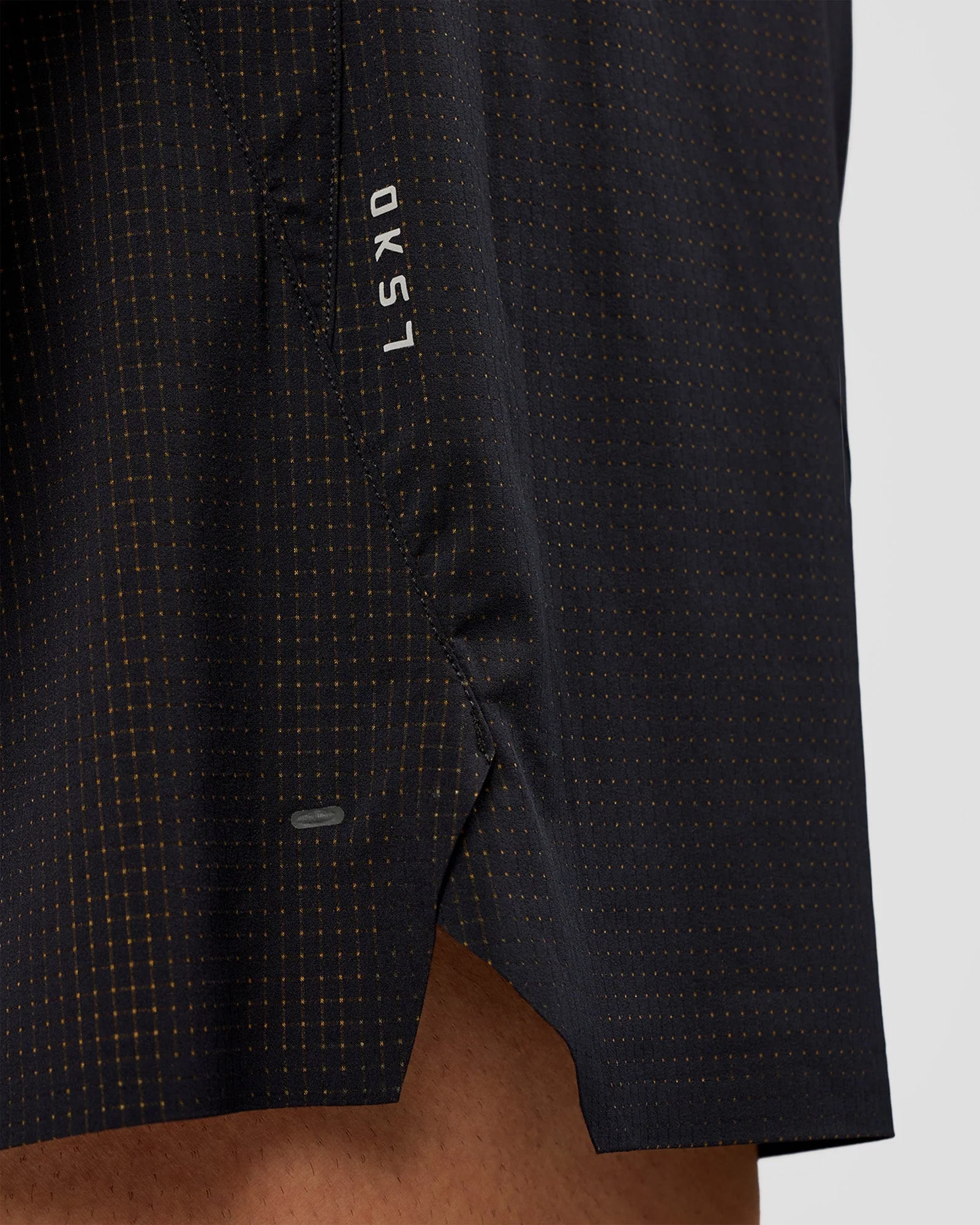 UltraAir 5" Lined Performance Short - Black-Reflective - Image 9